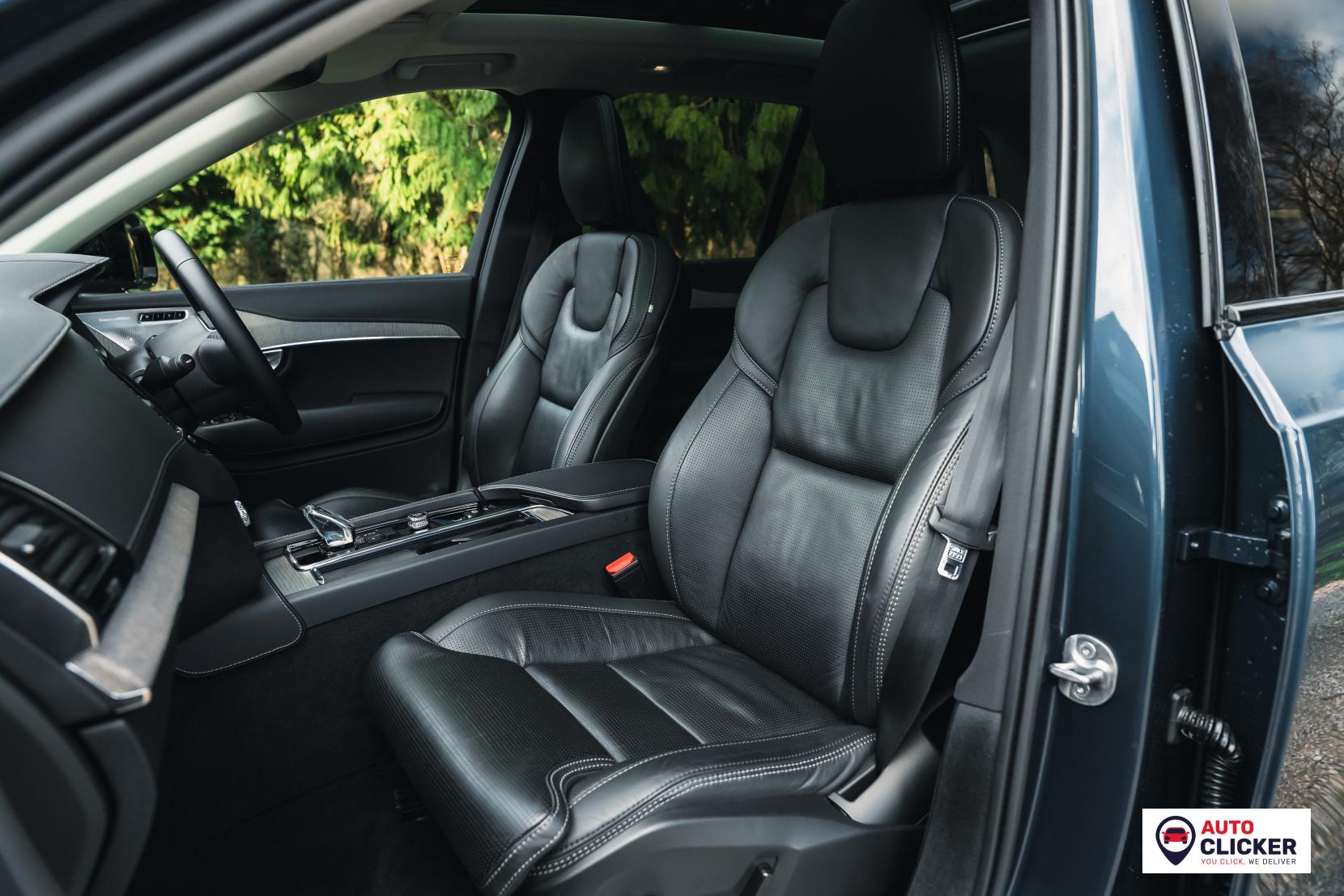 Volvo XC90 2.0h T8 Recharge 18.8kWh Ultimate Dark SUV 5dr Petrol Plug-in Hybrid Auto 4WD Euro 6 (s/s) (455 ps)