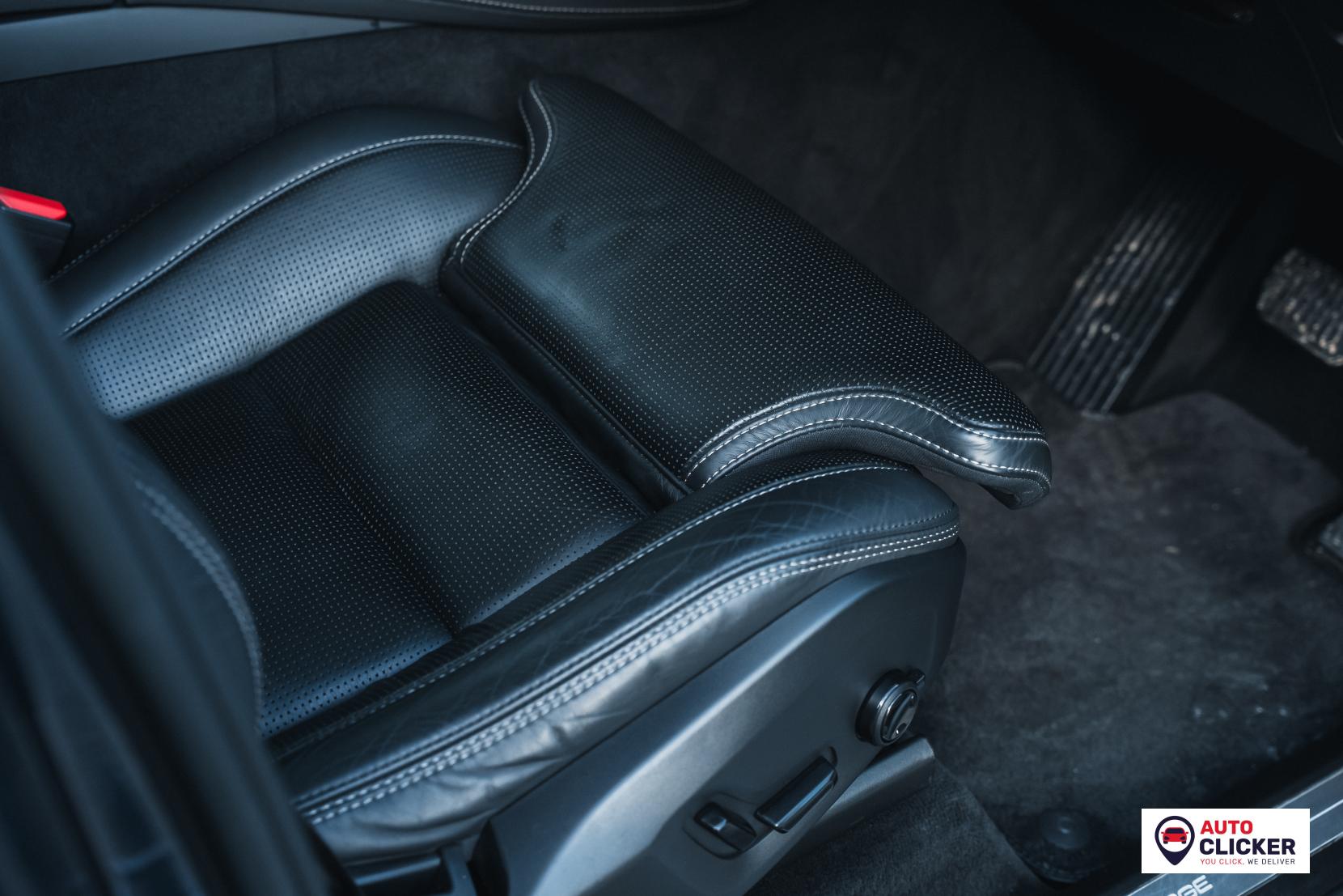 Volvo XC90 2.0h T8 Recharge 18.8kWh Ultimate Dark SUV 5dr Petrol Plug-in Hybrid Auto 4WD Euro 6 (s/s) (455 ps)