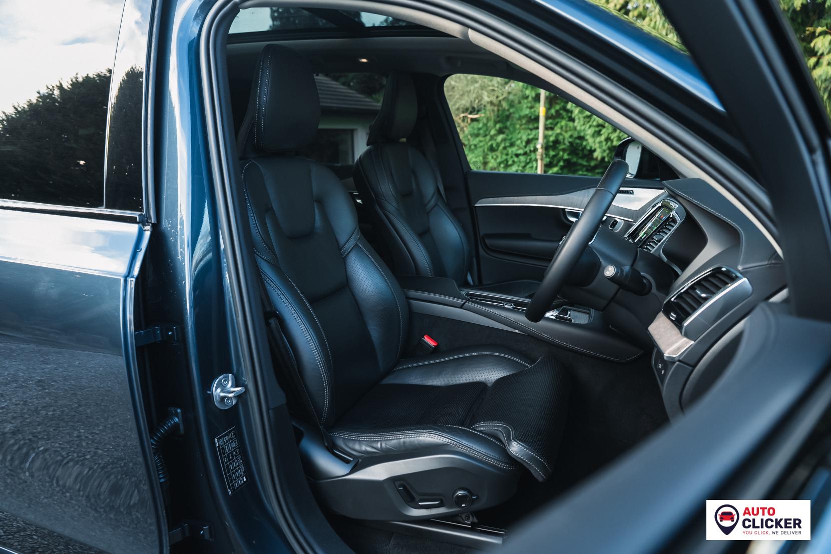 Volvo XC90 2.0h T8 Recharge 18.8kWh Ultimate Dark SUV 5dr Petrol Plug-in Hybrid Auto 4WD Euro 6 (s/s) (455 ps)