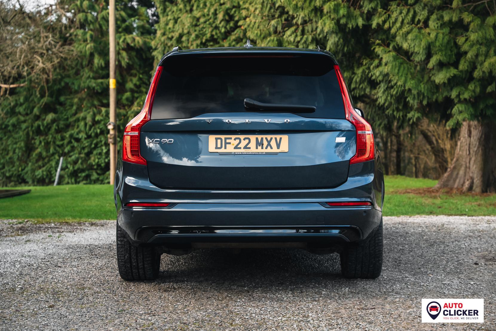 Volvo XC90 2.0h T8 Recharge 18.8kWh Ultimate Dark SUV 5dr Petrol Plug-in Hybrid Auto 4WD Euro 6 (s/s) (455 ps)