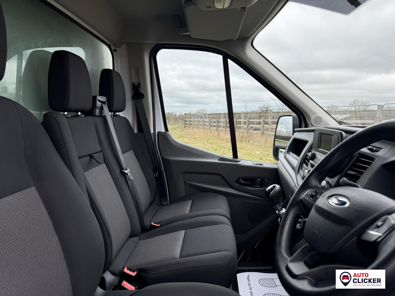 Ford Transit 2.0 350 EcoBlue HD Leader Chassis Cab 2dr Diesel Manual RWD L4 Euro 6 (s/s) (DRW) (130 ps)