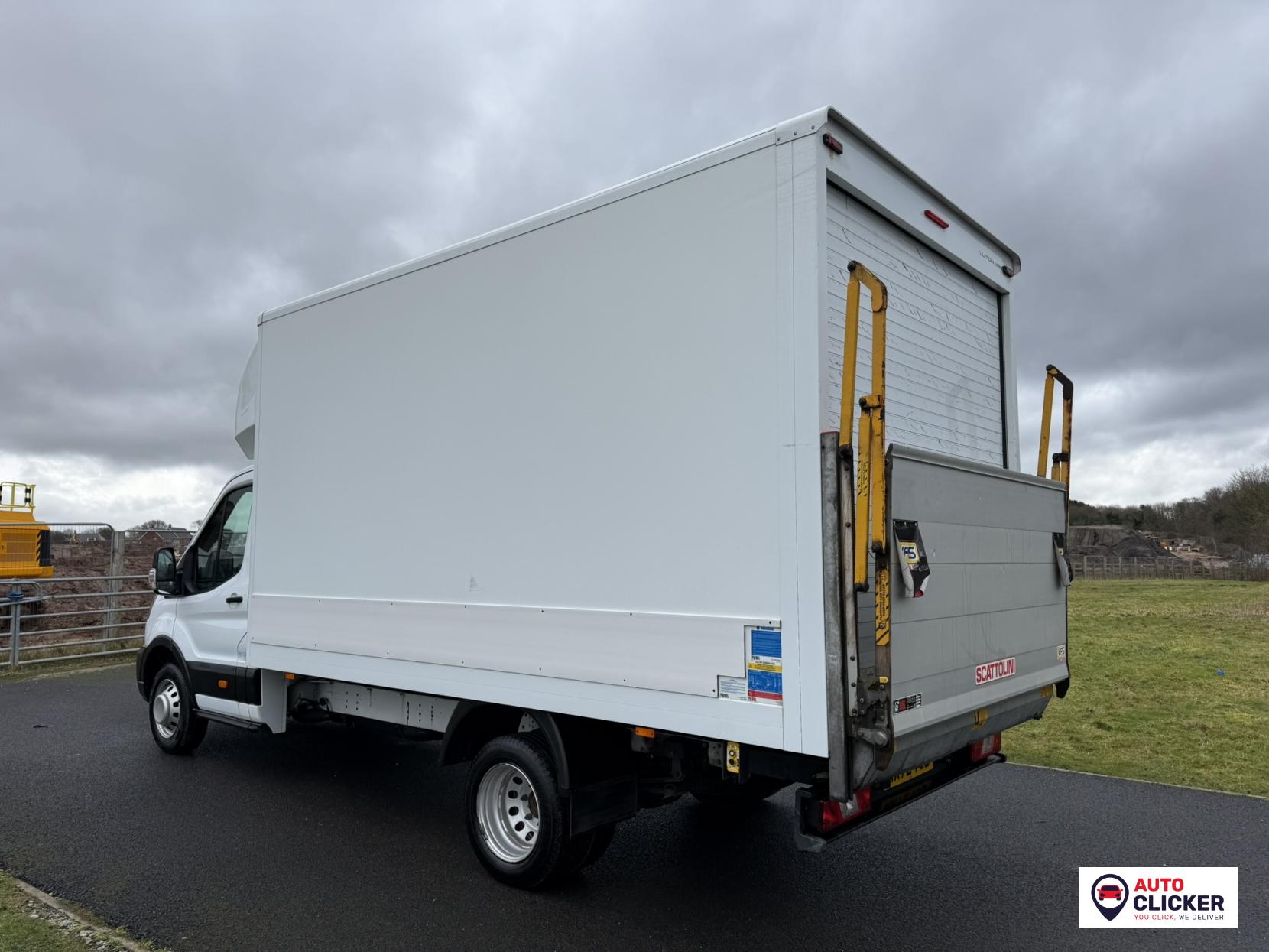 Ford Transit 2.0 350 EcoBlue HD Leader Chassis Cab 2dr Diesel Manual RWD L4 Euro 6 (s/s) (DRW) (130 ps)