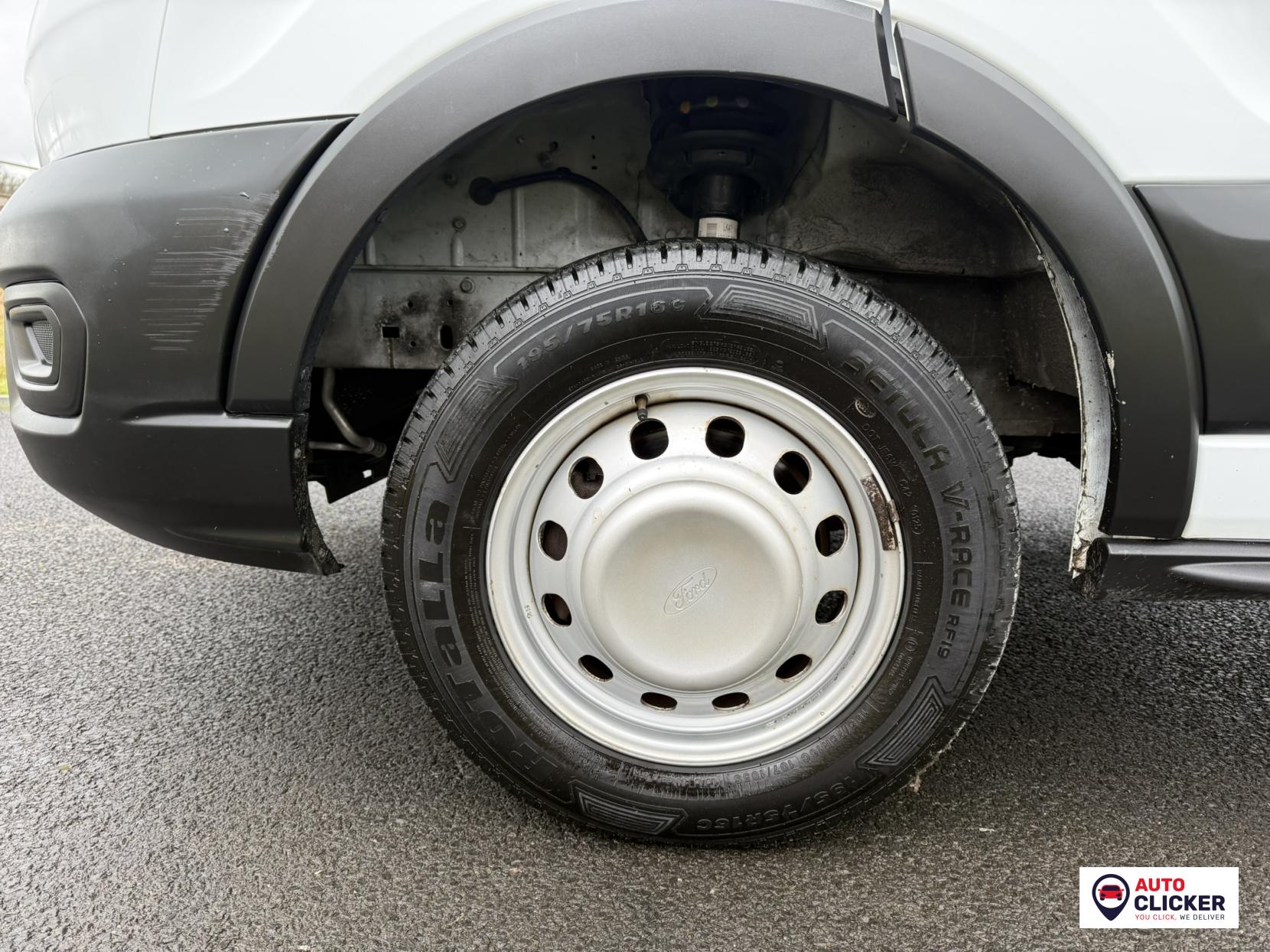 Ford Transit 2.0 350 EcoBlue HD Leader Chassis Cab 2dr Diesel Manual RWD L4 Euro 6 (s/s) (DRW) (130 ps)