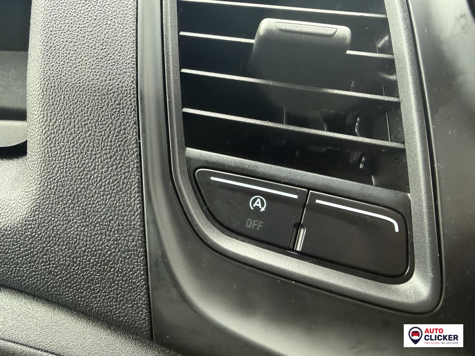 Ford Transit 2.0 350 EcoBlue HD Leader Chassis Cab 2dr Diesel Manual RWD L4 Euro 6 (s/s) (DRW) (130 ps)