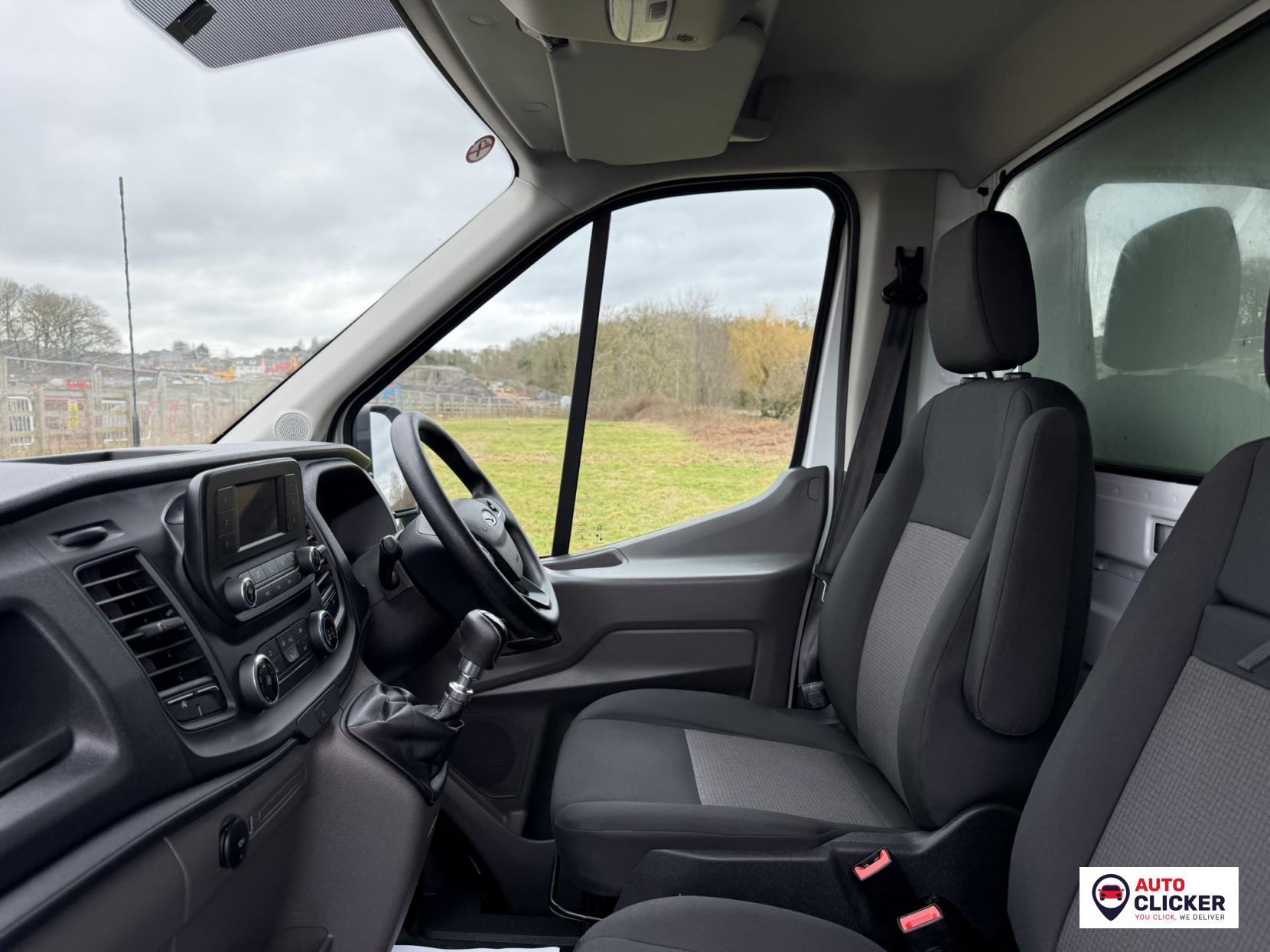 Ford Transit 2.0 350 EcoBlue HD Leader Chassis Cab 2dr Diesel Manual RWD L4 Euro 6 (s/s) (DRW) (130 ps)