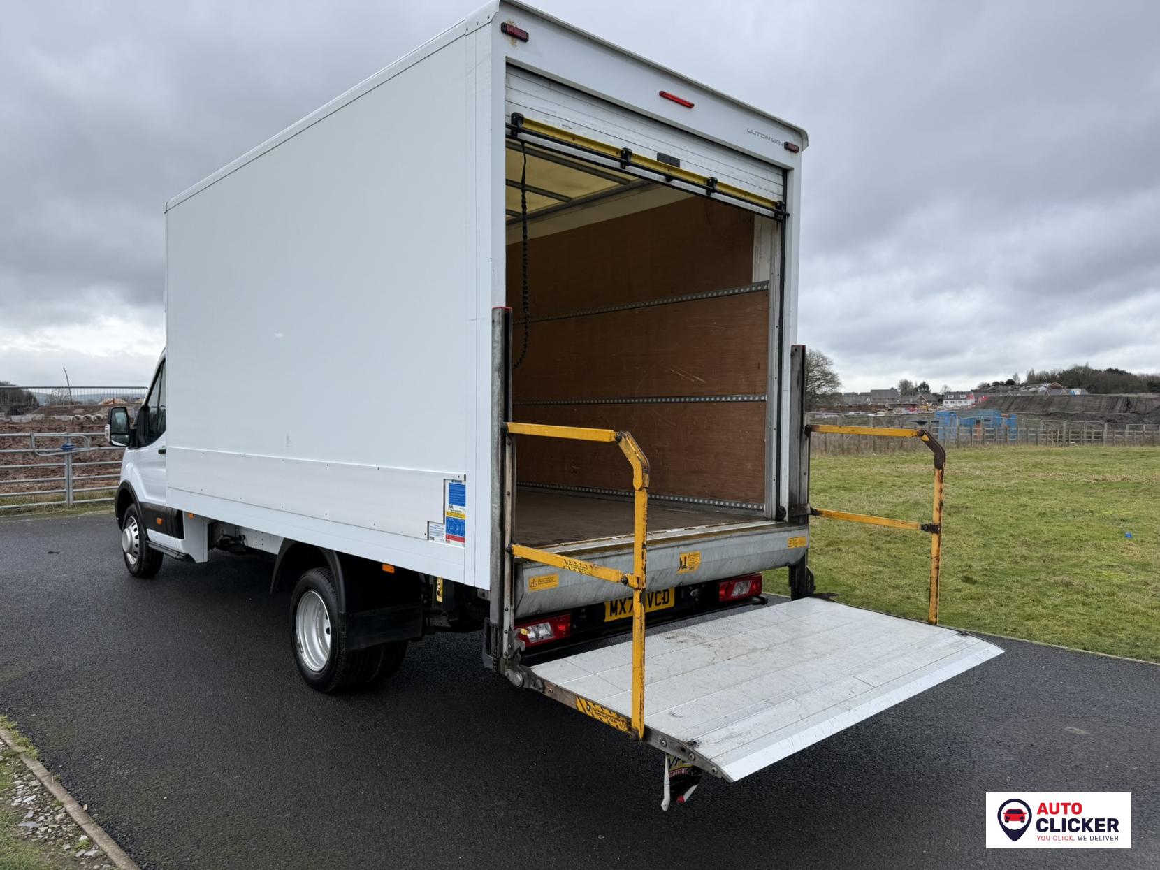 Ford Transit 2.0 350 EcoBlue HD Leader Chassis Cab 2dr Diesel Manual RWD L4 Euro 6 (s/s) (DRW) (130 ps)