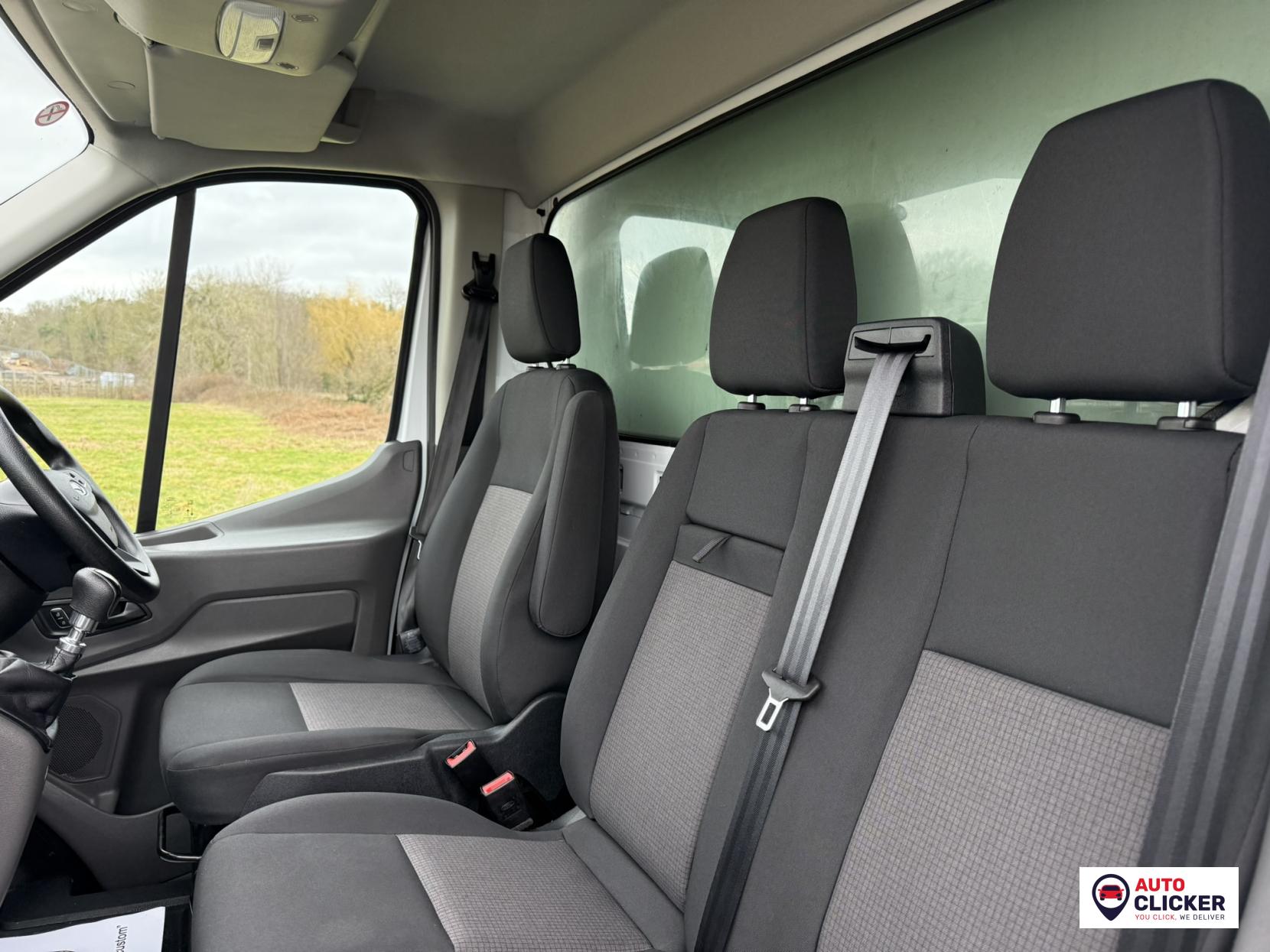 Ford Transit 2.0 350 EcoBlue HD Leader Chassis Cab 2dr Diesel Manual RWD L4 Euro 6 (s/s) (DRW) (130 ps)