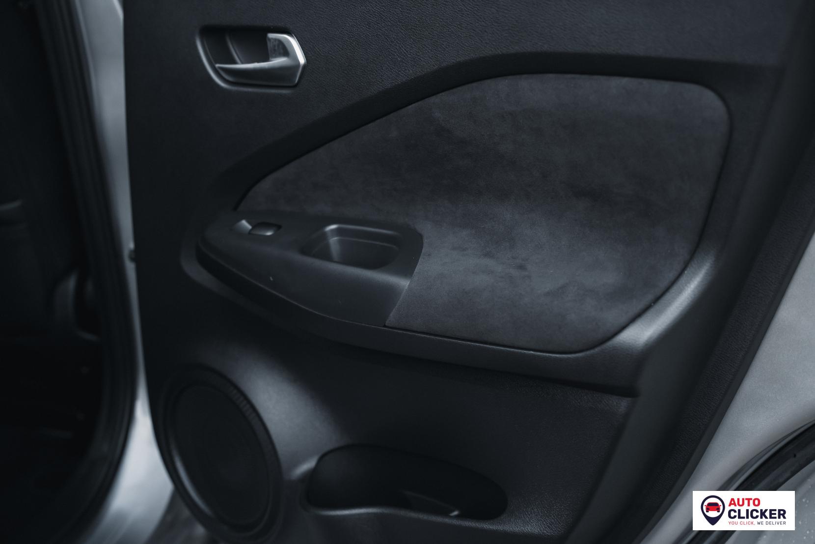 Nissan Juke 1.0 DIG-T Tekna+ SUV 5dr Petrol Manual Euro 6 (s/s) (114 ps)