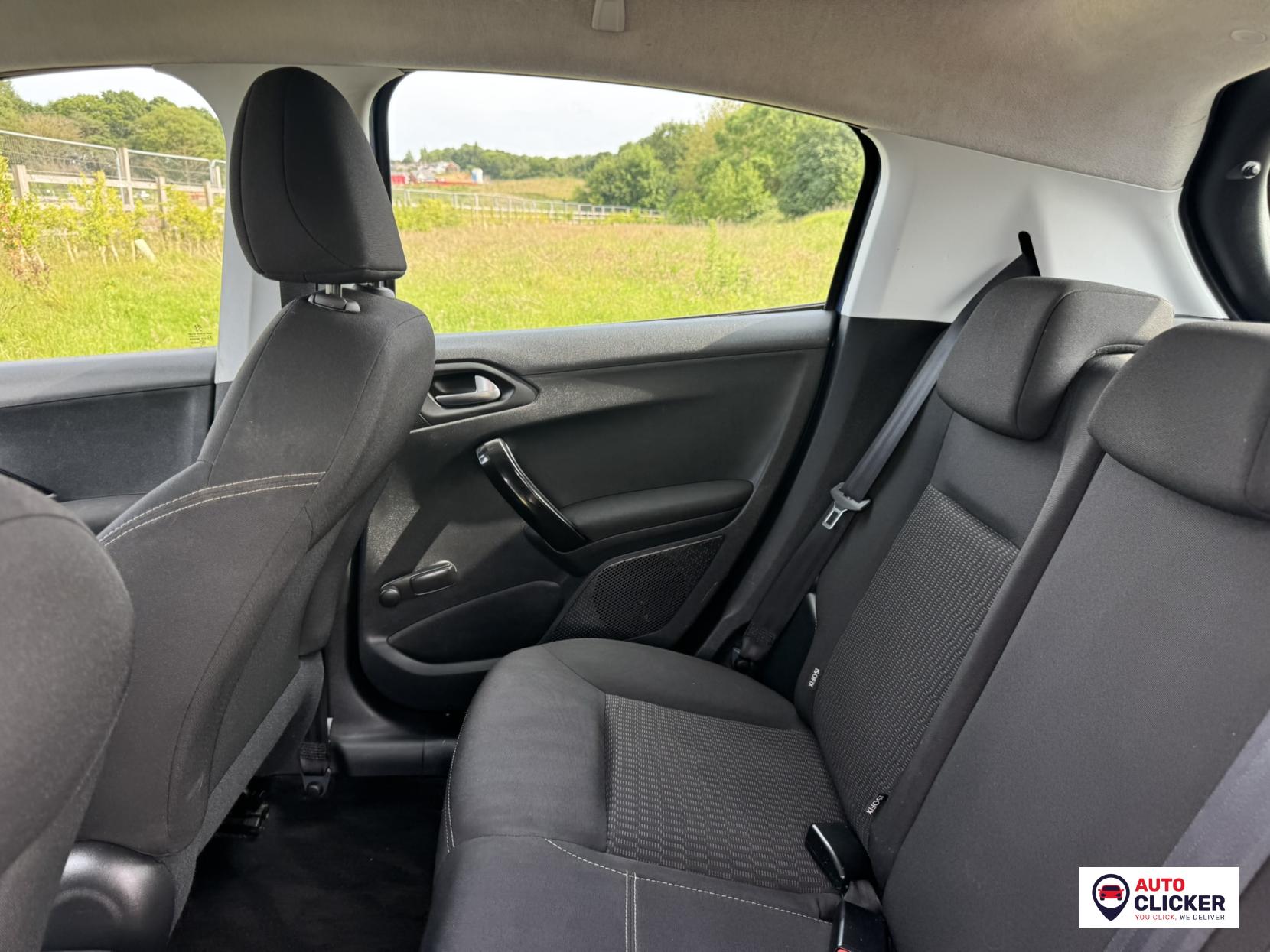 Peugeot 208 1.2 PureTech Active Hatchback 5dr Petrol Manual Euro 6 (82 ps)