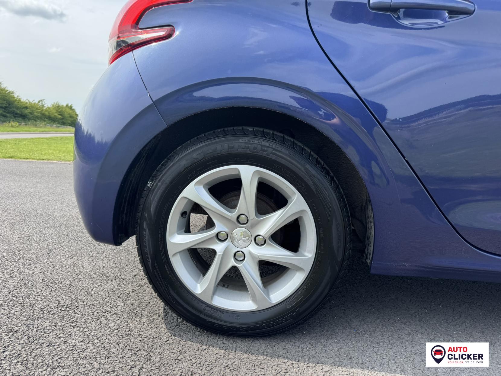 Peugeot 208 1.2 PureTech Active Hatchback 5dr Petrol Manual Euro 6 (82 ps)