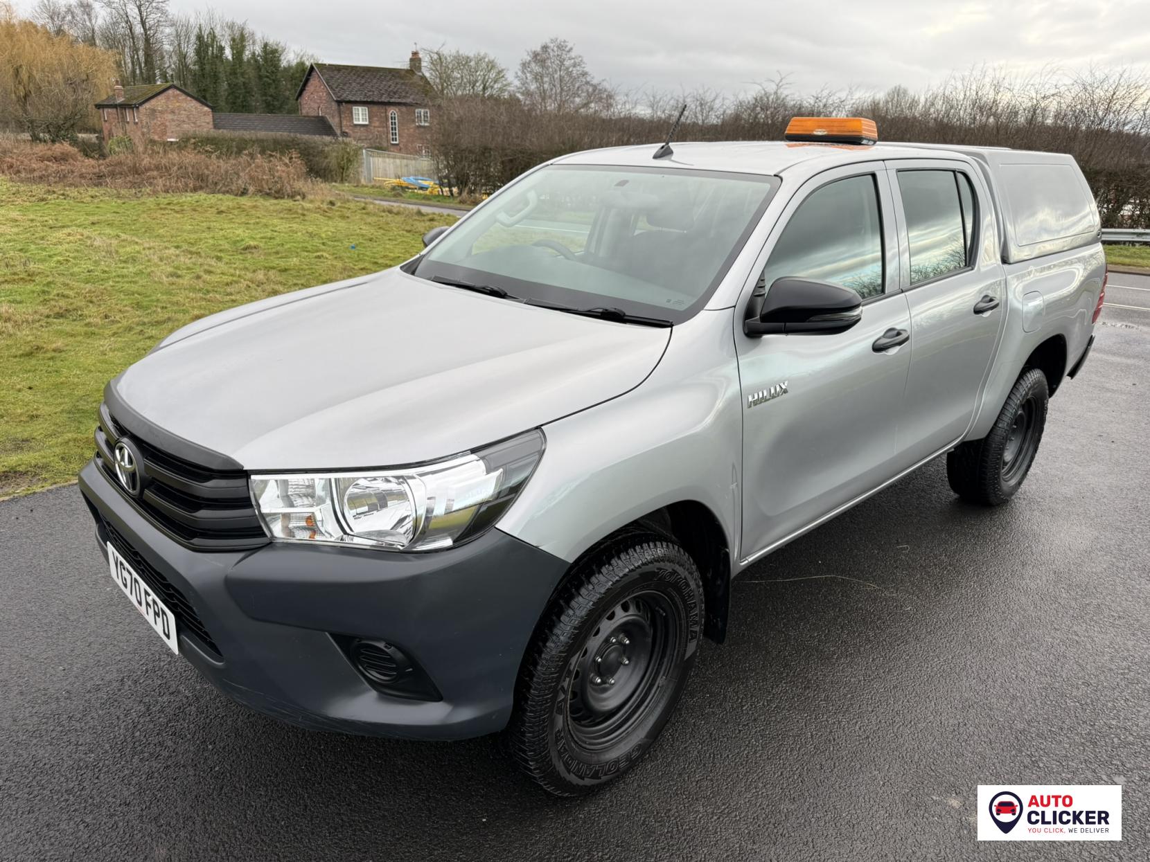 Toyota Hilux 2.4 D-4D Active Pickup Double Cab 4dr Diesel Manual 4WD Euro 6 (s/s) (150 ps)