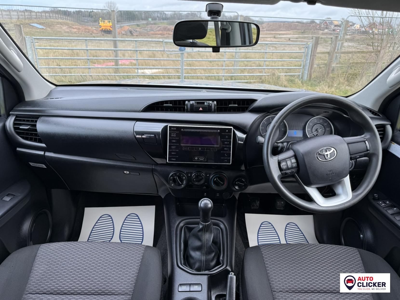 Toyota Hilux 2.4 D-4D Active Pickup Double Cab 4dr Diesel Manual 4WD Euro 6 (s/s) (150 ps)