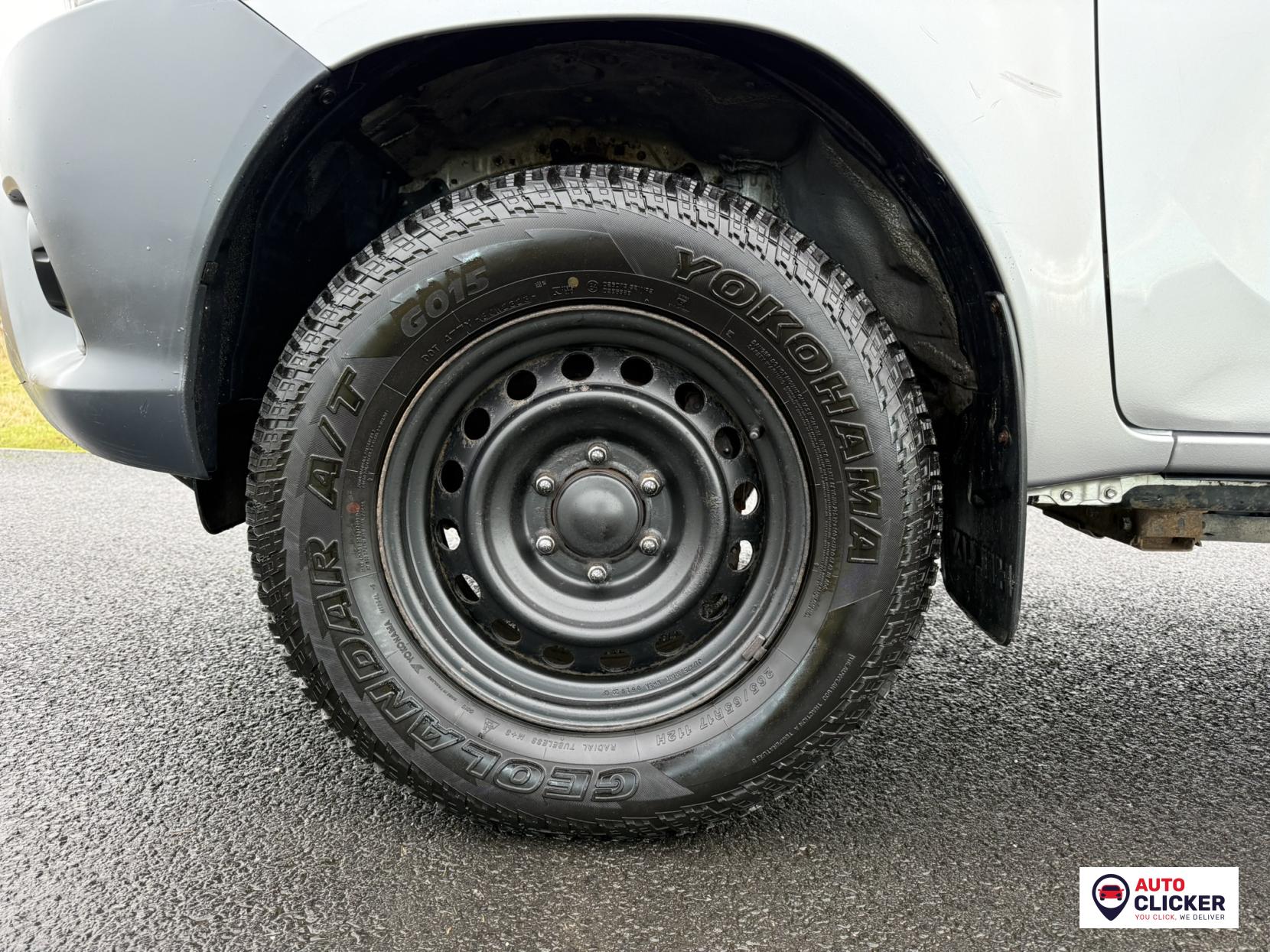 Toyota Hilux 2.4 D-4D Active Pickup Double Cab 4dr Diesel Manual 4WD Euro 6 (s/s) (150 ps)