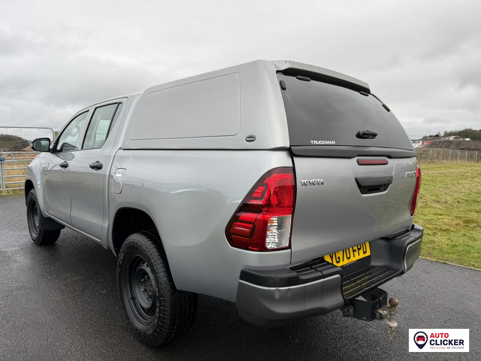 Toyota Hilux 2.4 D-4D Active Pickup Double Cab 4dr Diesel Manual 4WD Euro 6 (s/s) (150 ps)