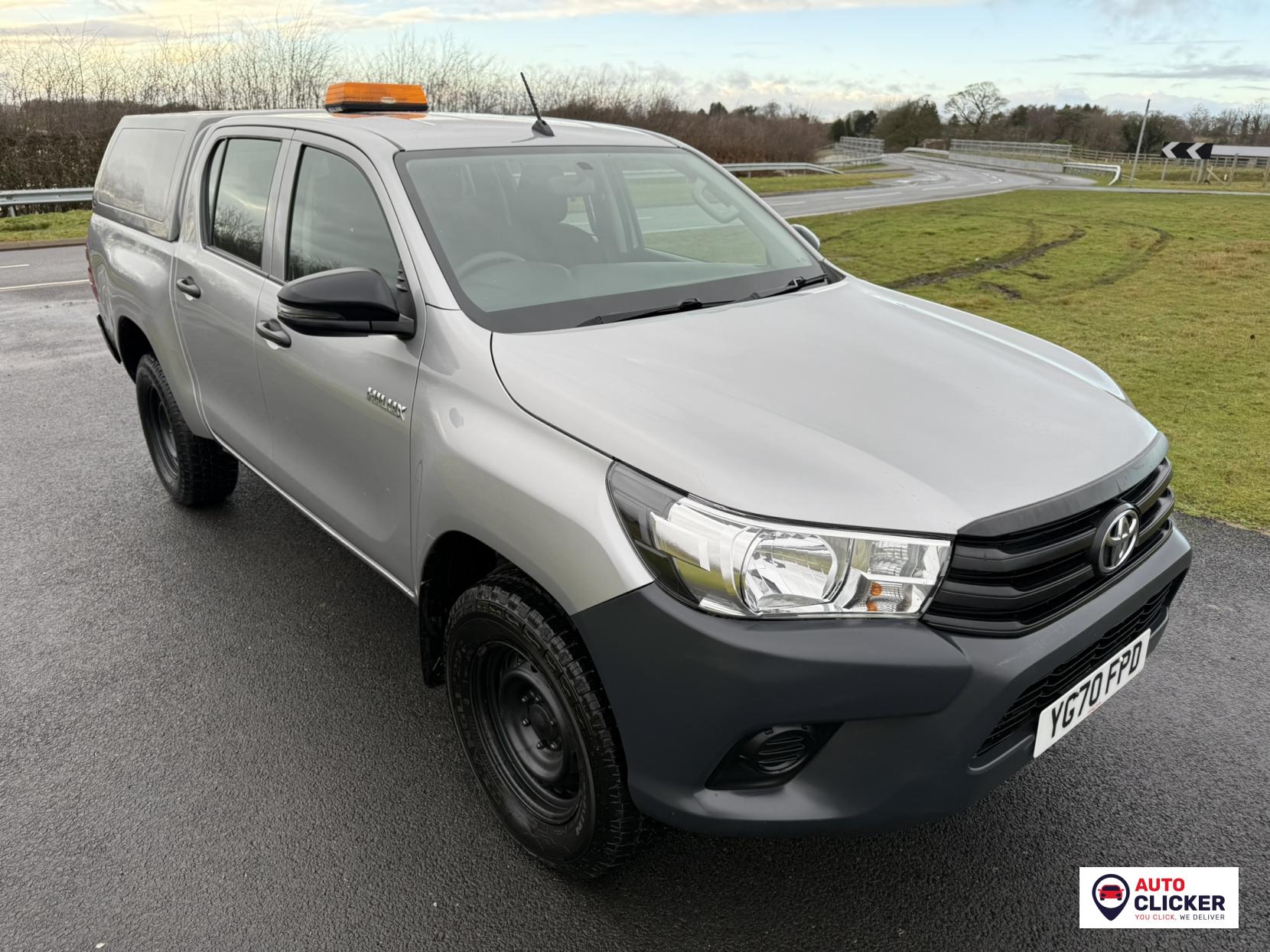 Toyota Hilux 2.4 D-4D Active Pickup Double Cab 4dr Diesel Manual 4WD Euro 6 (s/s) (150 ps)