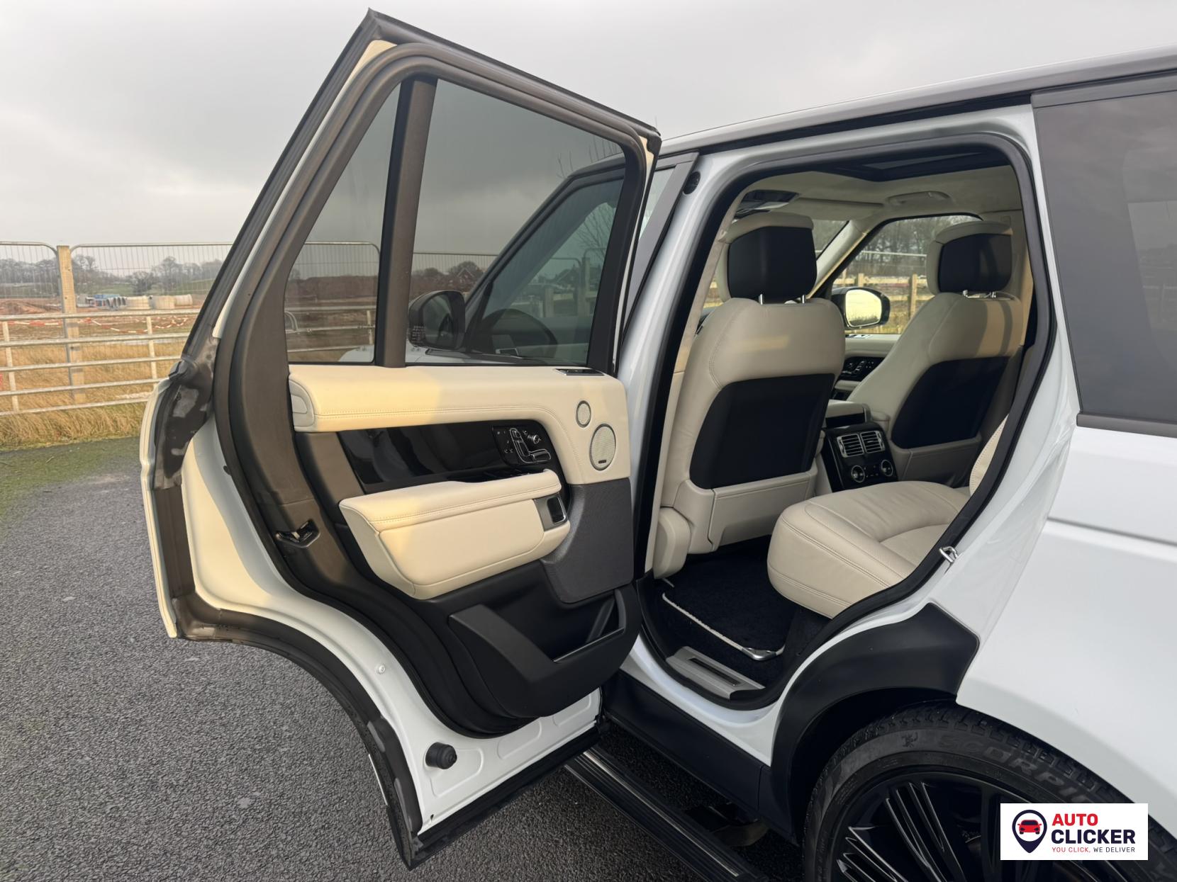 Land Rover Range Rover 3.0 TD V6 Autobiography SUV 5dr Diesel Auto 4WD Euro 6 (s/s) (258 ps)