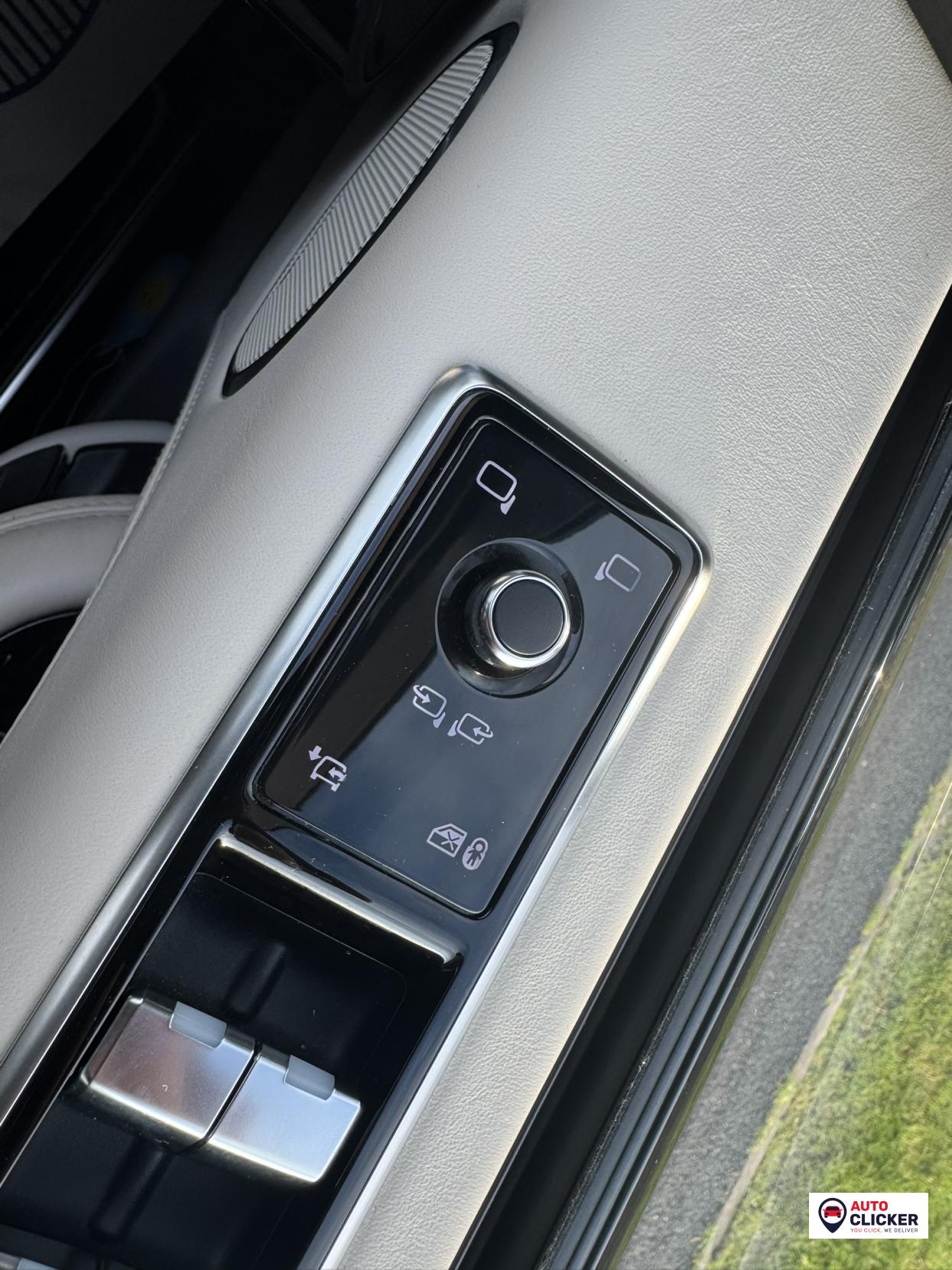 Land Rover Range Rover 3.0 TD V6 Autobiography SUV 5dr Diesel Auto 4WD Euro 6 (s/s) (258 ps)