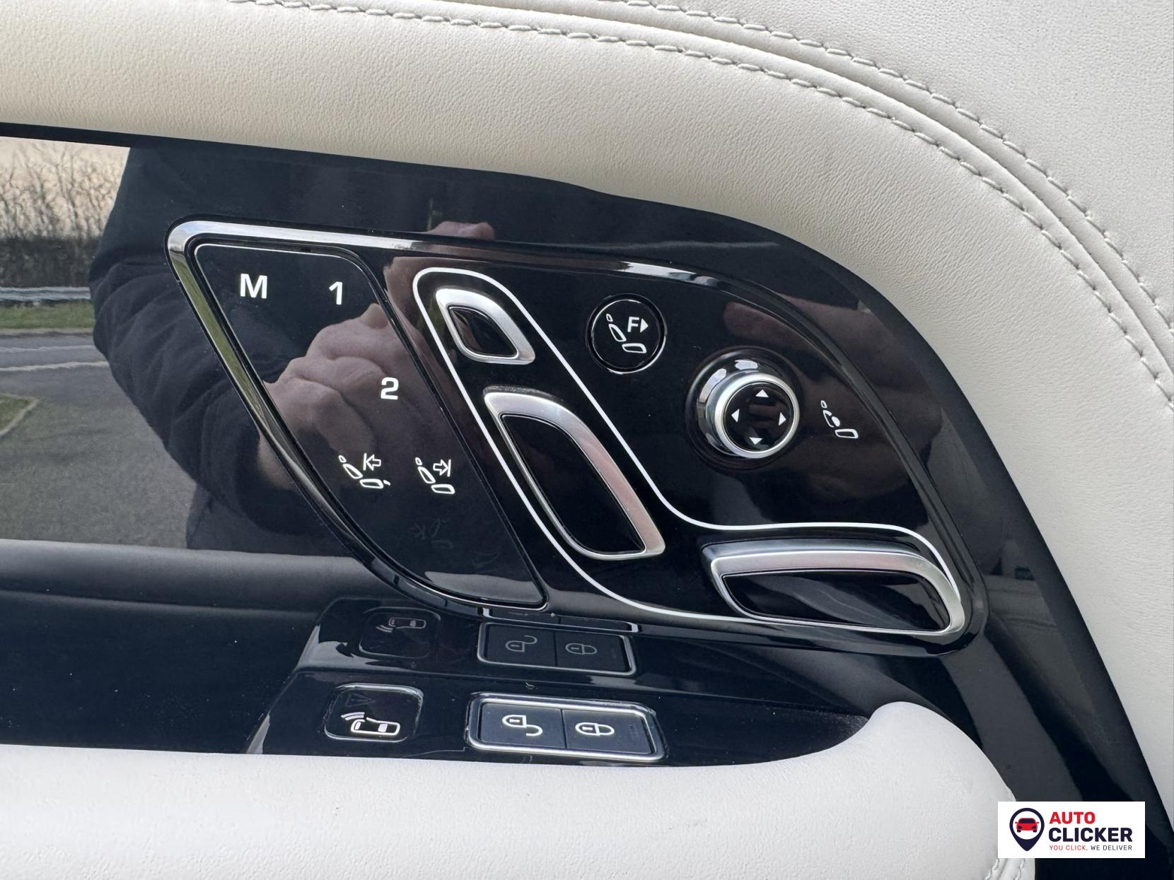 Land Rover Range Rover 3.0 TD V6 Autobiography SUV 5dr Diesel Auto 4WD Euro 6 (s/s) (258 ps)