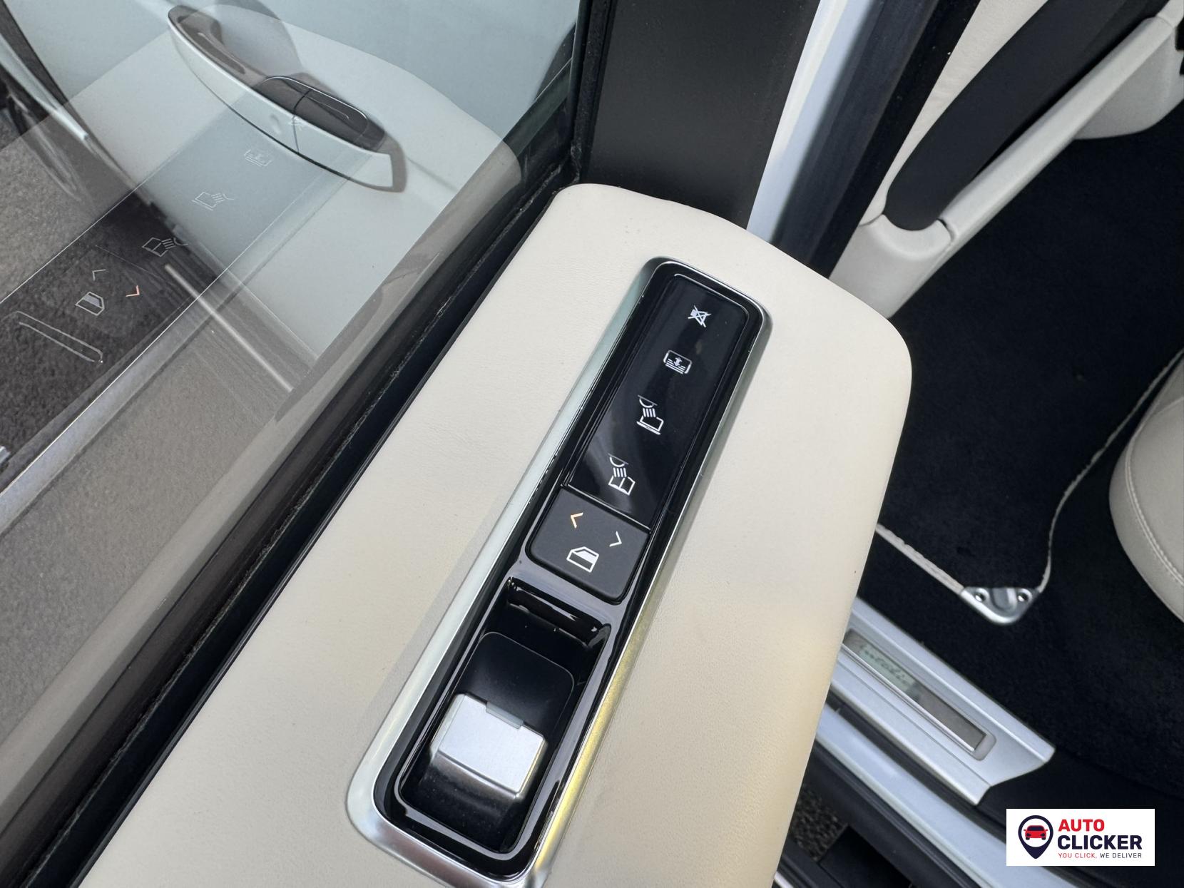 Land Rover Range Rover 3.0 TD V6 Autobiography SUV 5dr Diesel Auto 4WD Euro 6 (s/s) (258 ps)