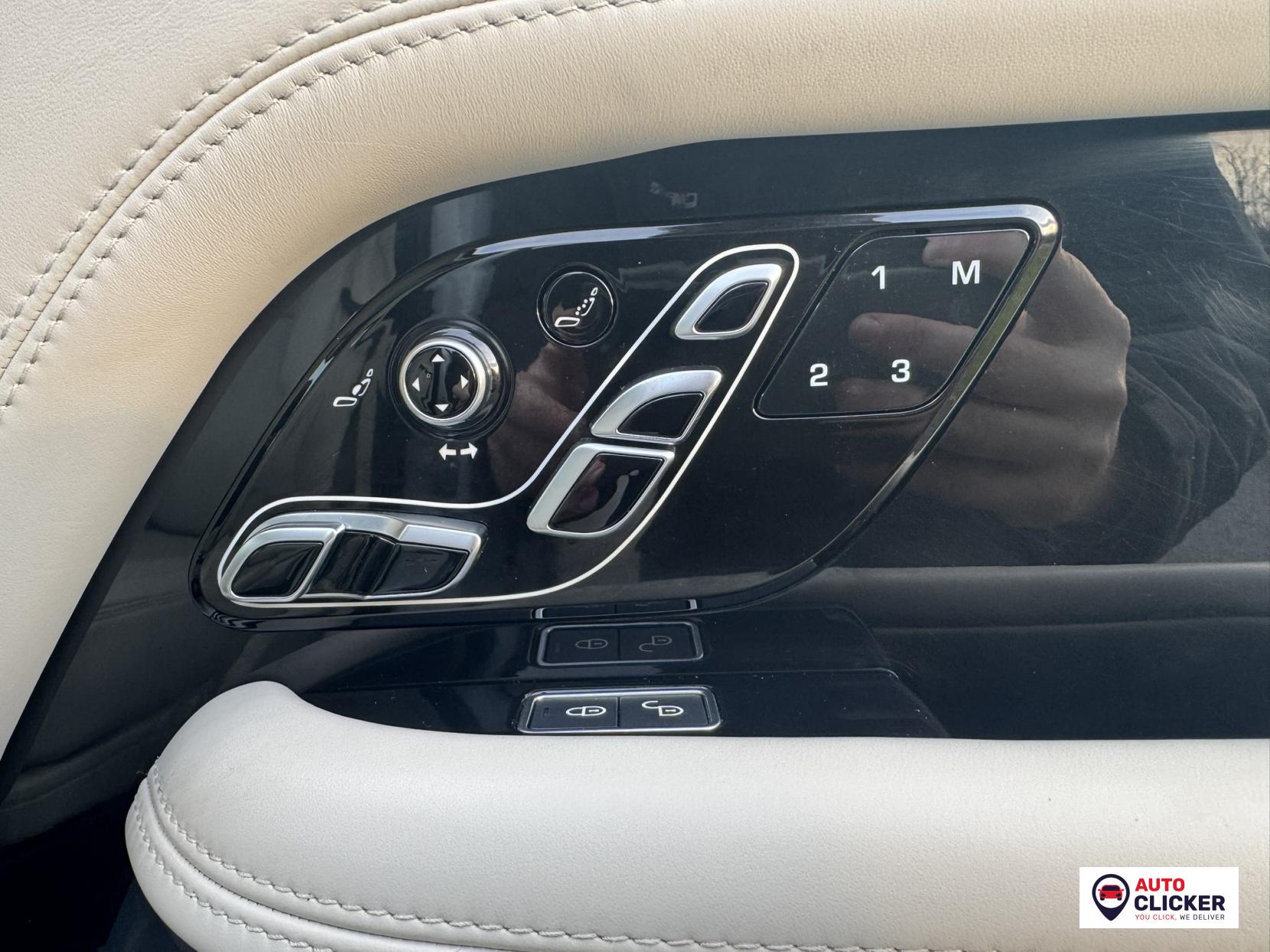 Land Rover Range Rover 3.0 TD V6 Autobiography SUV 5dr Diesel Auto 4WD Euro 6 (s/s) (258 ps)