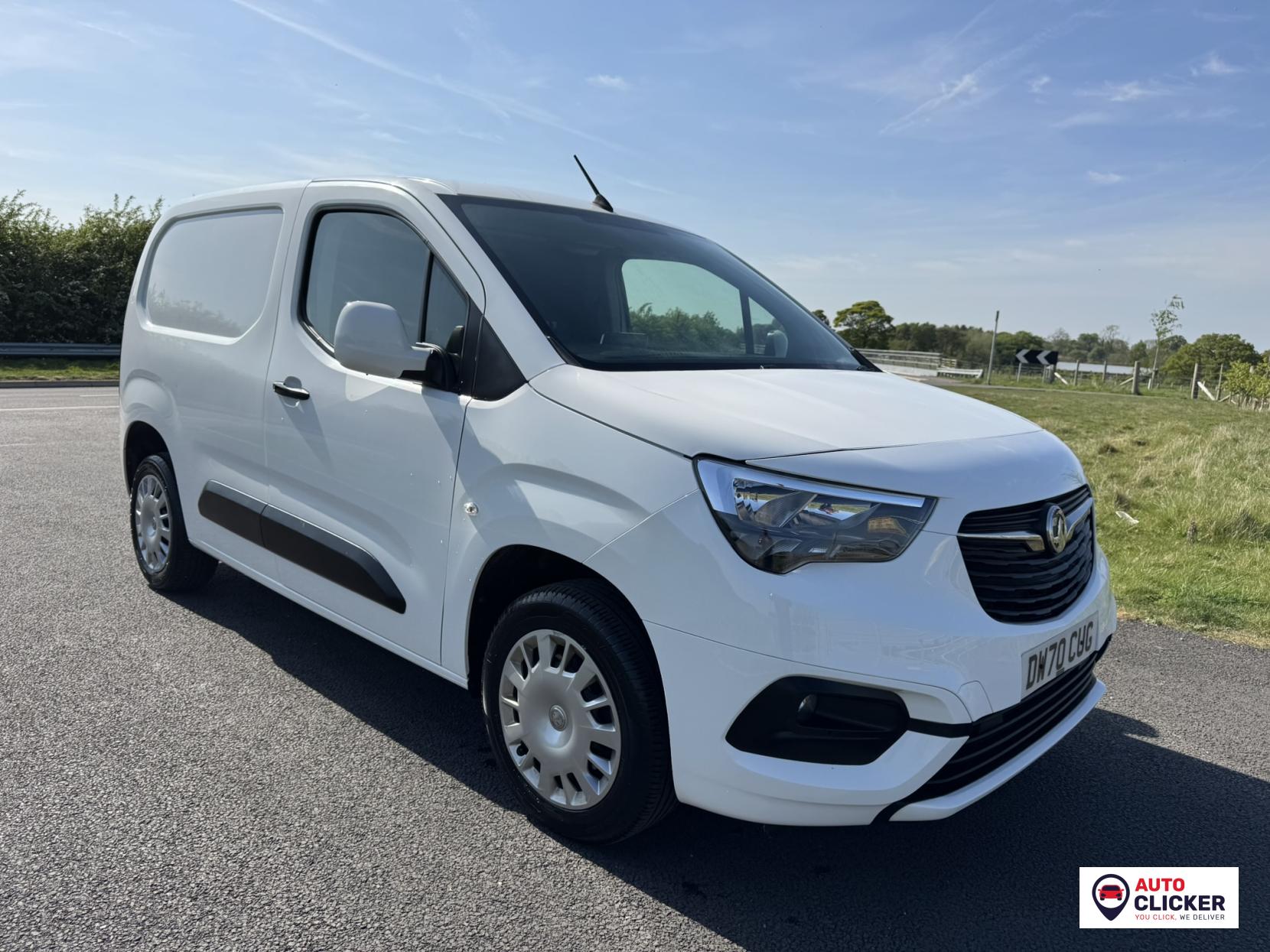 Vauxhall Combo 1.5 Turbo D 2300 Sportive Panel Van 4dr Diesel Manual L1 H1 Euro 6 (100 ps)