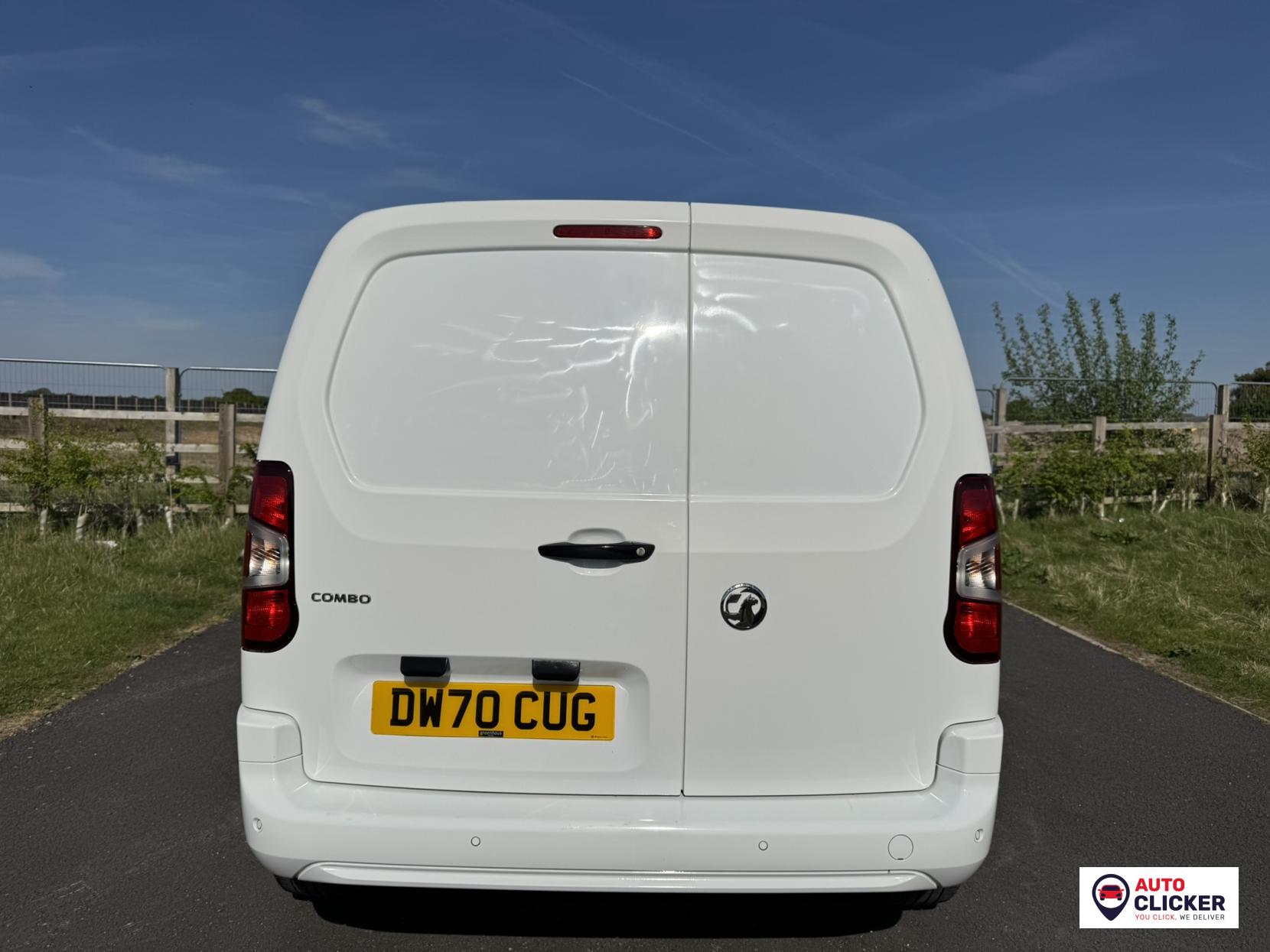 Vauxhall Combo 1.5 Turbo D 2300 Sportive Panel Van 4dr Diesel Manual L1 H1 Euro 6 (100 ps)