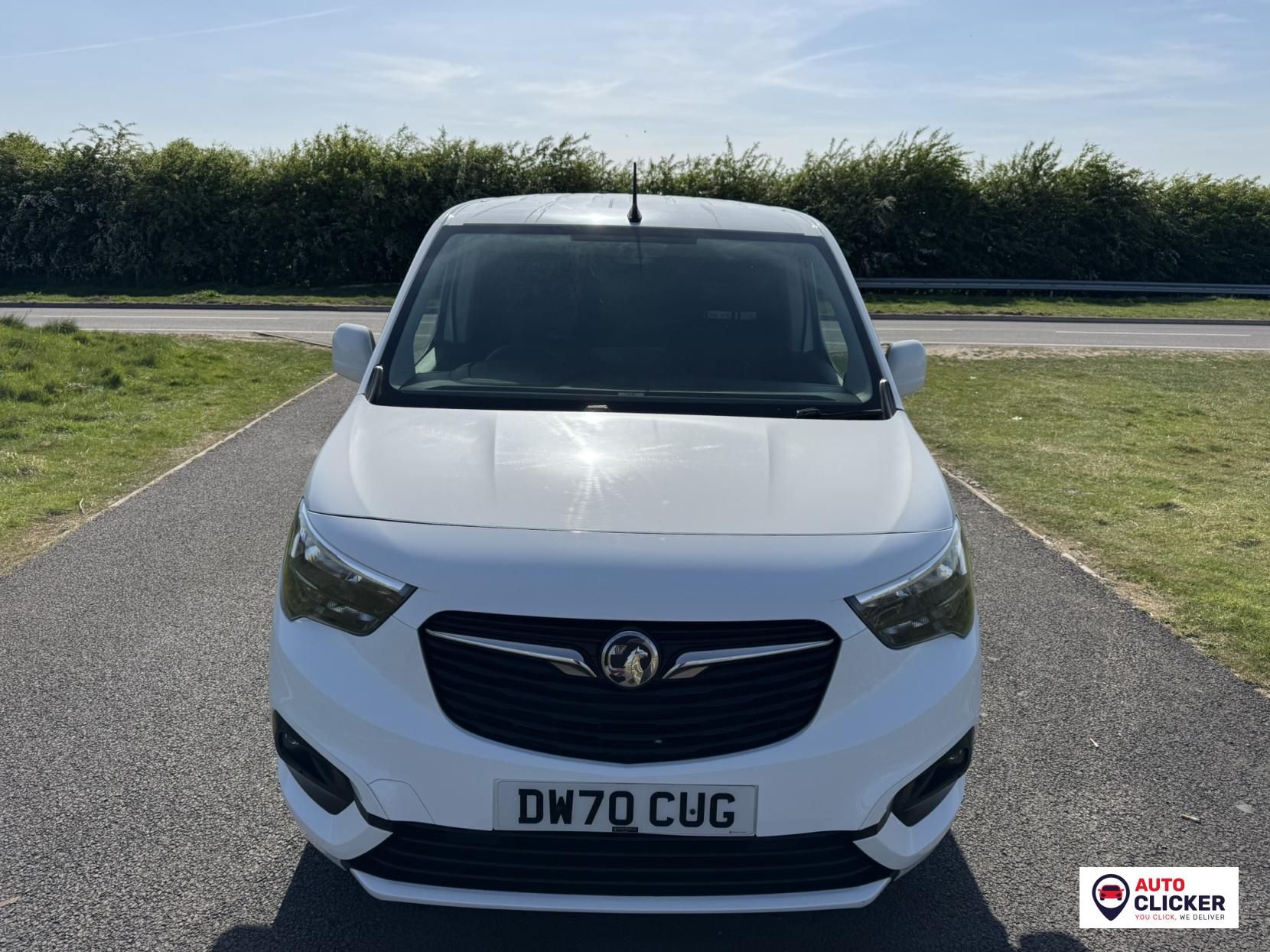 Vauxhall Combo 1.5 Turbo D 2300 Sportive Panel Van 4dr Diesel Manual L1 H1 Euro 6 (100 ps)