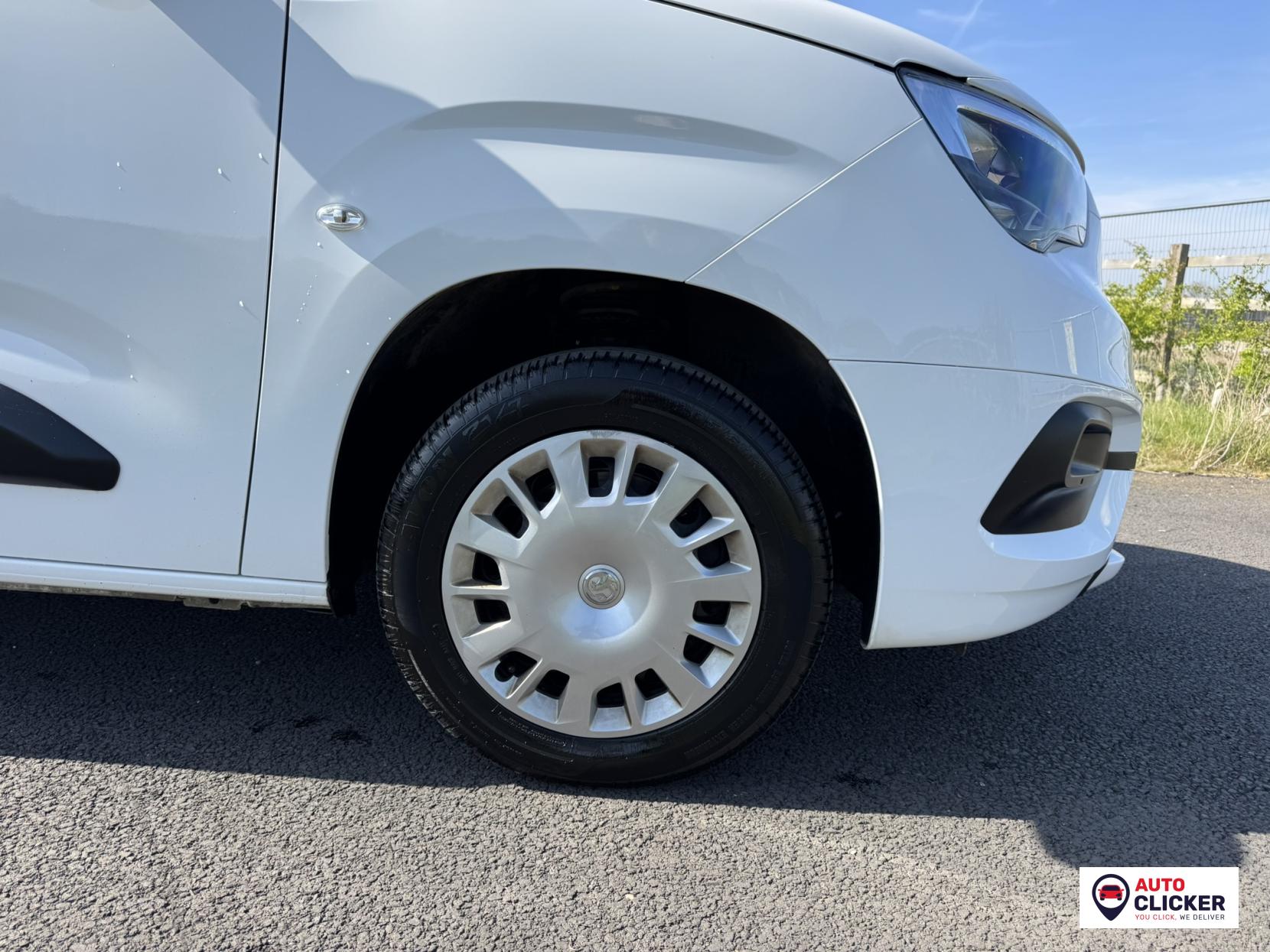 Vauxhall Combo 1.5 Turbo D 2300 Sportive Panel Van 4dr Diesel Manual L1 H1 Euro 6 (100 ps)