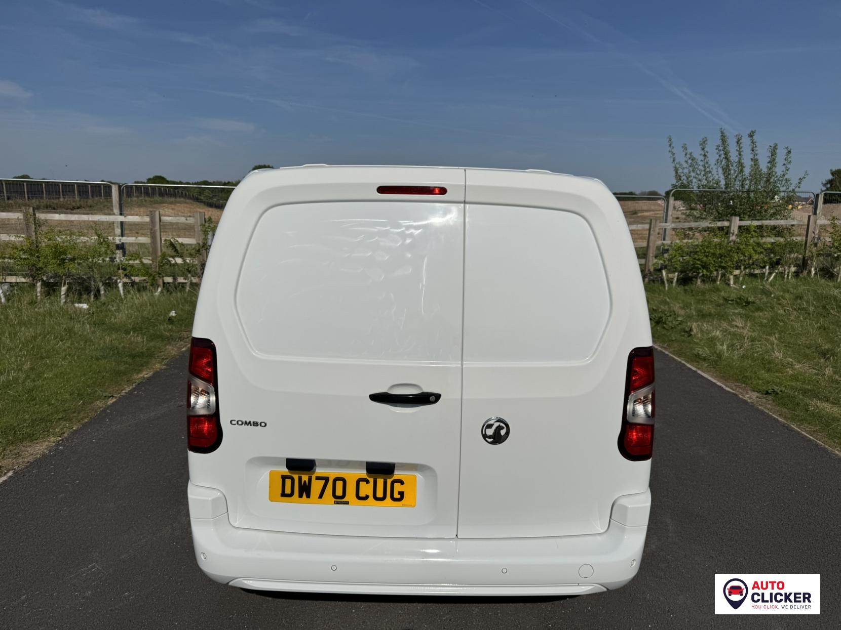 Vauxhall Combo 1.5 Turbo D 2300 Sportive Panel Van 4dr Diesel Manual L1 H1 Euro 6 (100 ps)