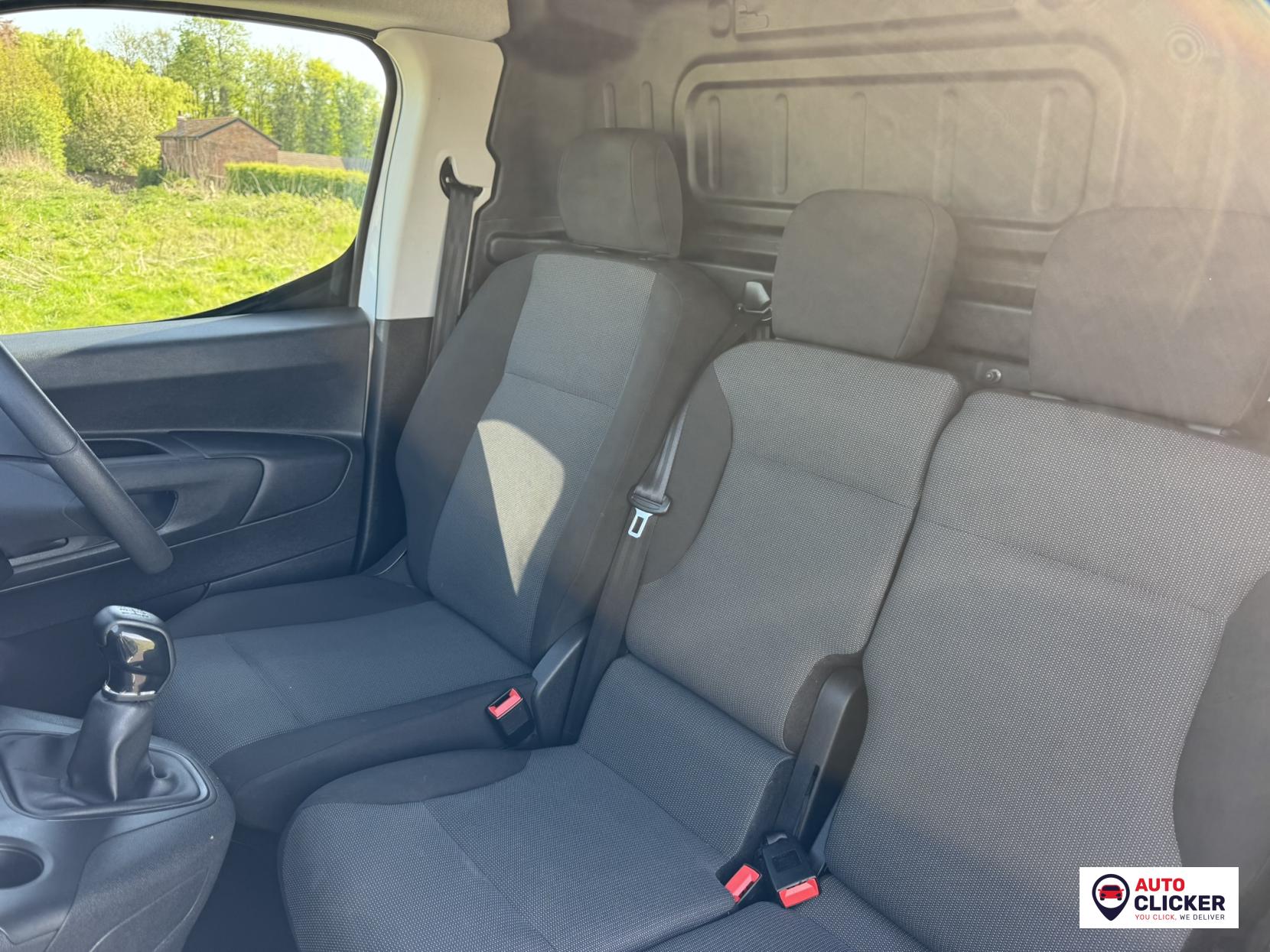 Vauxhall Combo 1.5 Turbo D 2300 Sportive Panel Van 4dr Diesel Manual L1 H1 Euro 6 (100 ps)