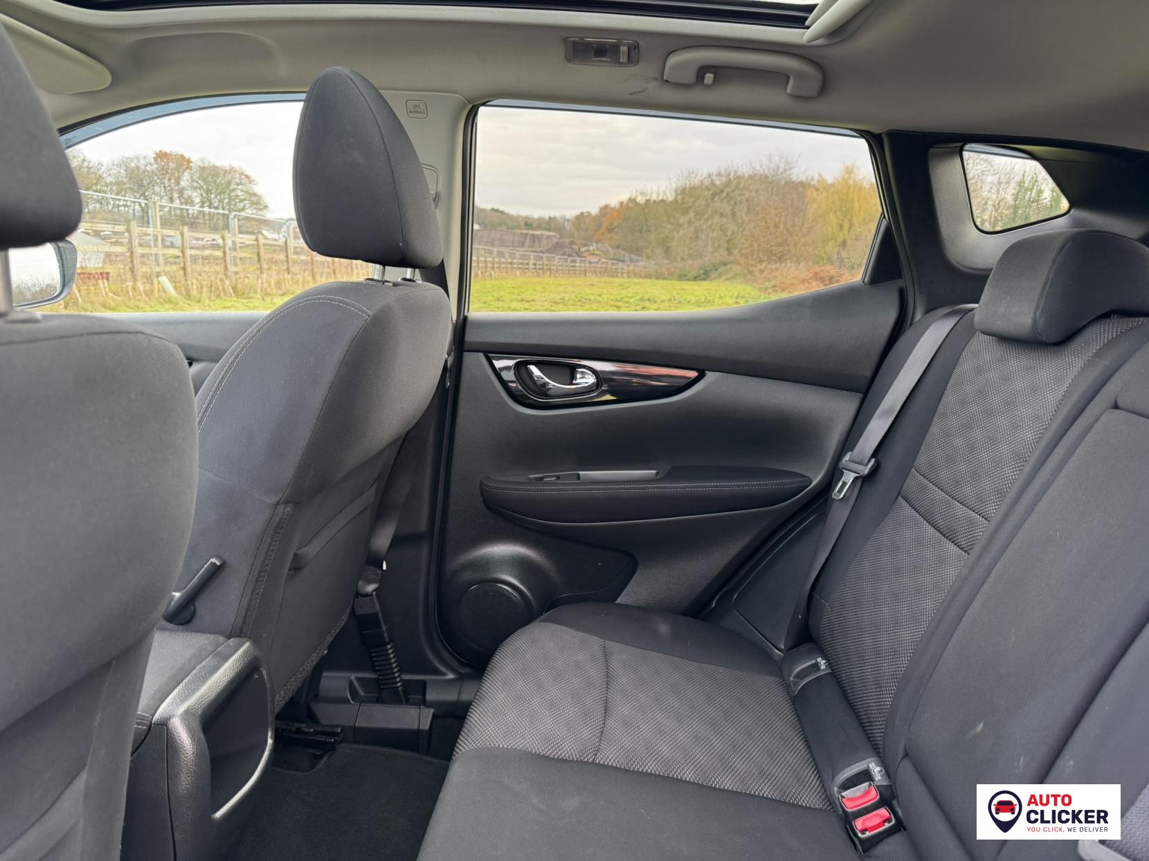 Nissan Qashqai 1.5 dCi Acenta Premium SUV 5dr Diesel Manual 2WD Euro 5 (s/s) (110 ps)