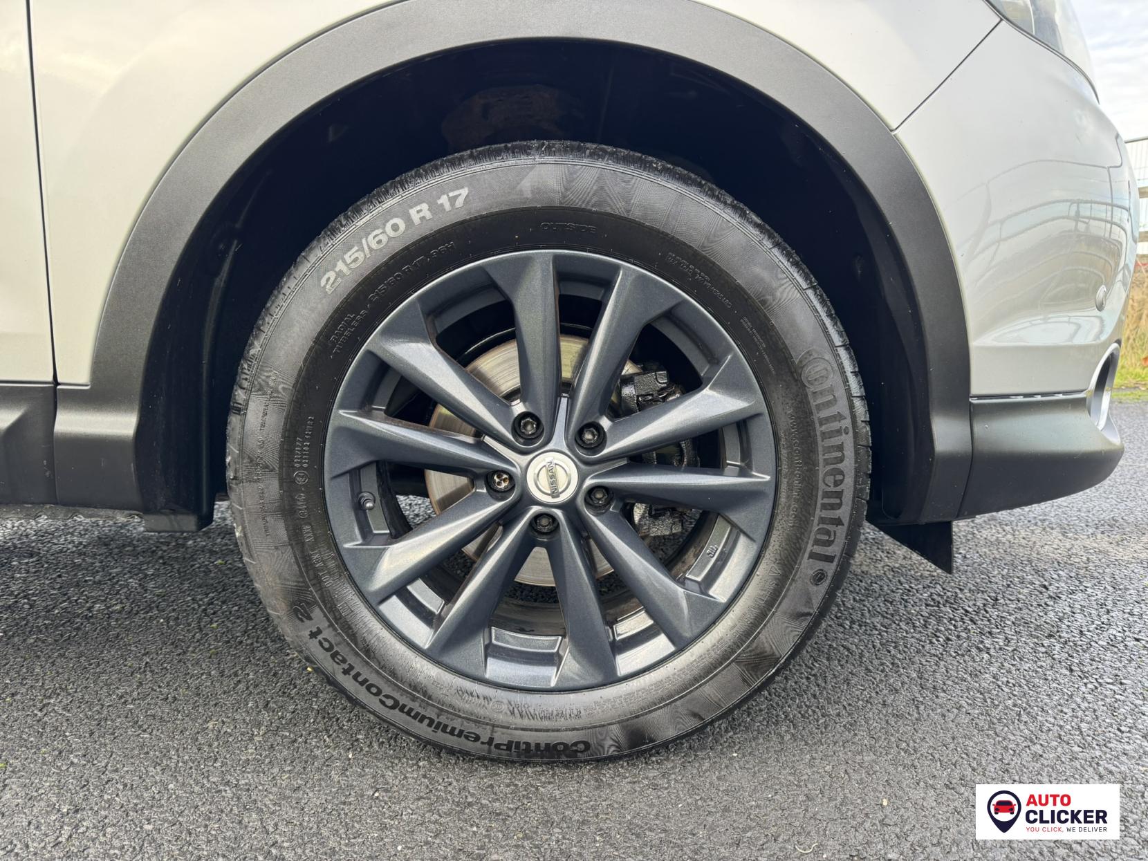 Nissan Qashqai 1.5 dCi Acenta Premium SUV 5dr Diesel Manual 2WD Euro 5 (s/s) (110 ps)