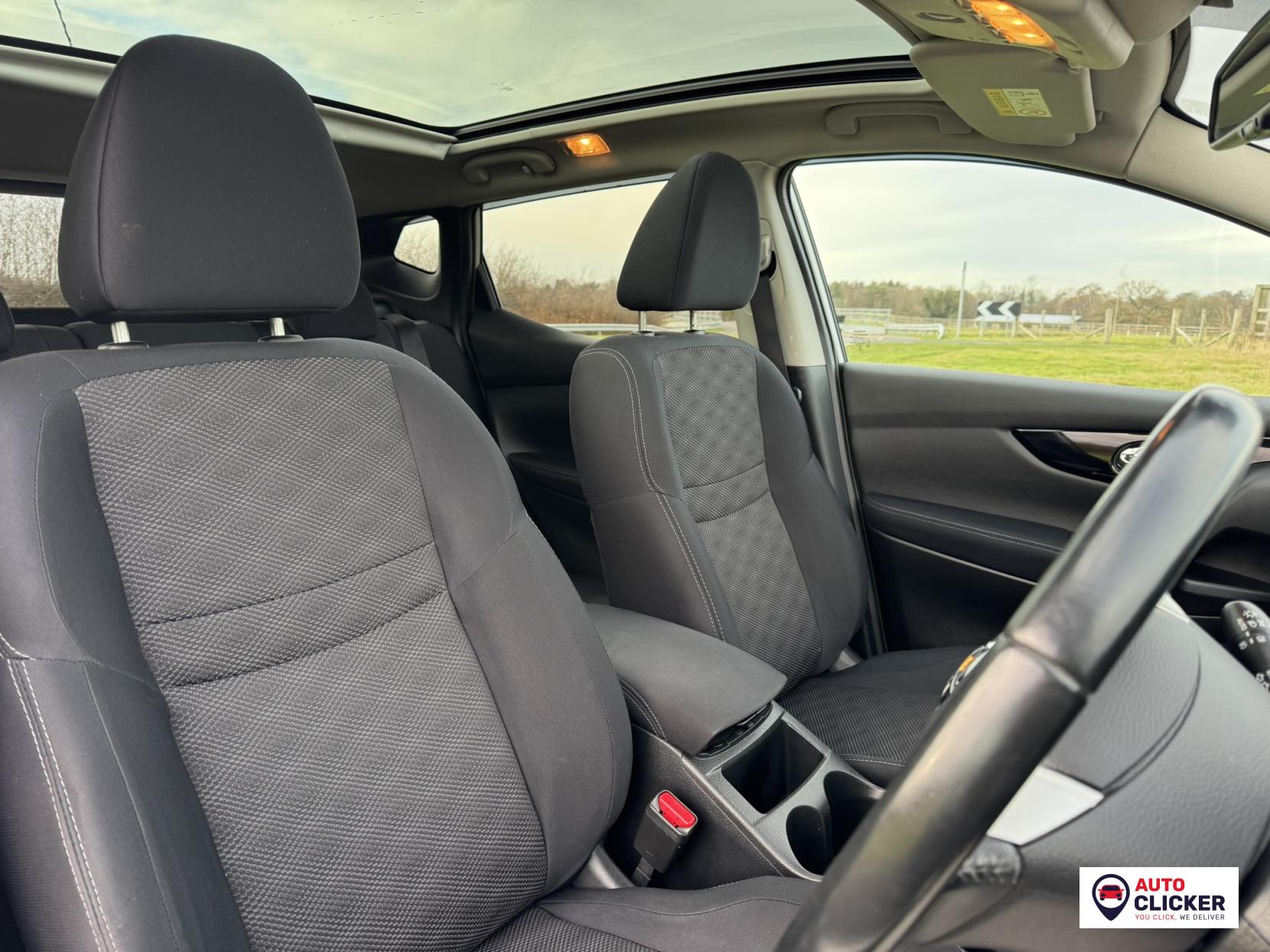 Nissan Qashqai 1.5 dCi Acenta Premium SUV 5dr Diesel Manual 2WD Euro 5 (s/s) (110 ps)