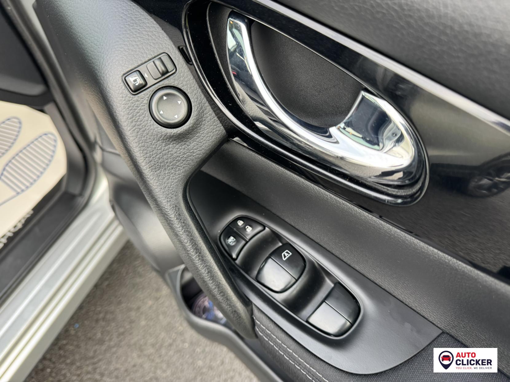 Nissan Qashqai 1.5 dCi Acenta Premium SUV 5dr Diesel Manual 2WD Euro 5 (s/s) (110 ps)