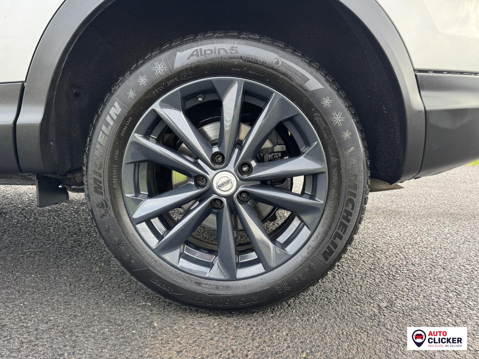 Nissan Qashqai 1.5 dCi Acenta Premium SUV 5dr Diesel Manual 2WD Euro 5 (s/s) (110 ps)