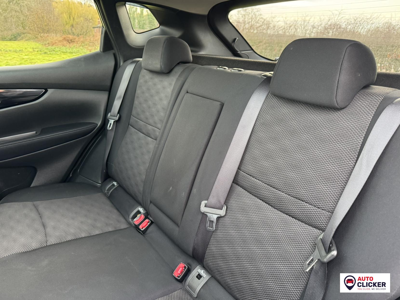 Nissan Qashqai 1.5 dCi Acenta Premium SUV 5dr Diesel Manual 2WD Euro 5 (s/s) (110 ps)