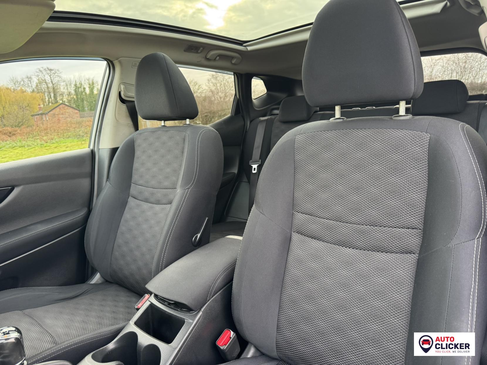 Nissan Qashqai 1.5 dCi Acenta Premium SUV 5dr Diesel Manual 2WD Euro 5 (s/s) (110 ps)