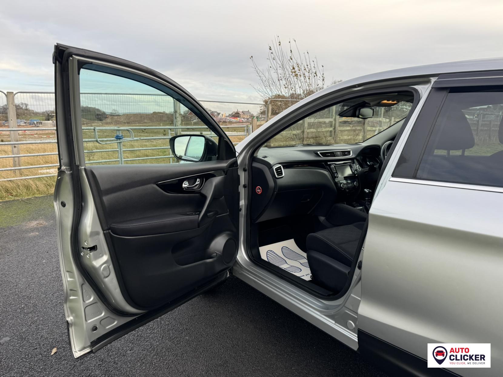 Nissan Qashqai 1.5 dCi Acenta Premium SUV 5dr Diesel Manual 2WD Euro 5 (s/s) (110 ps)