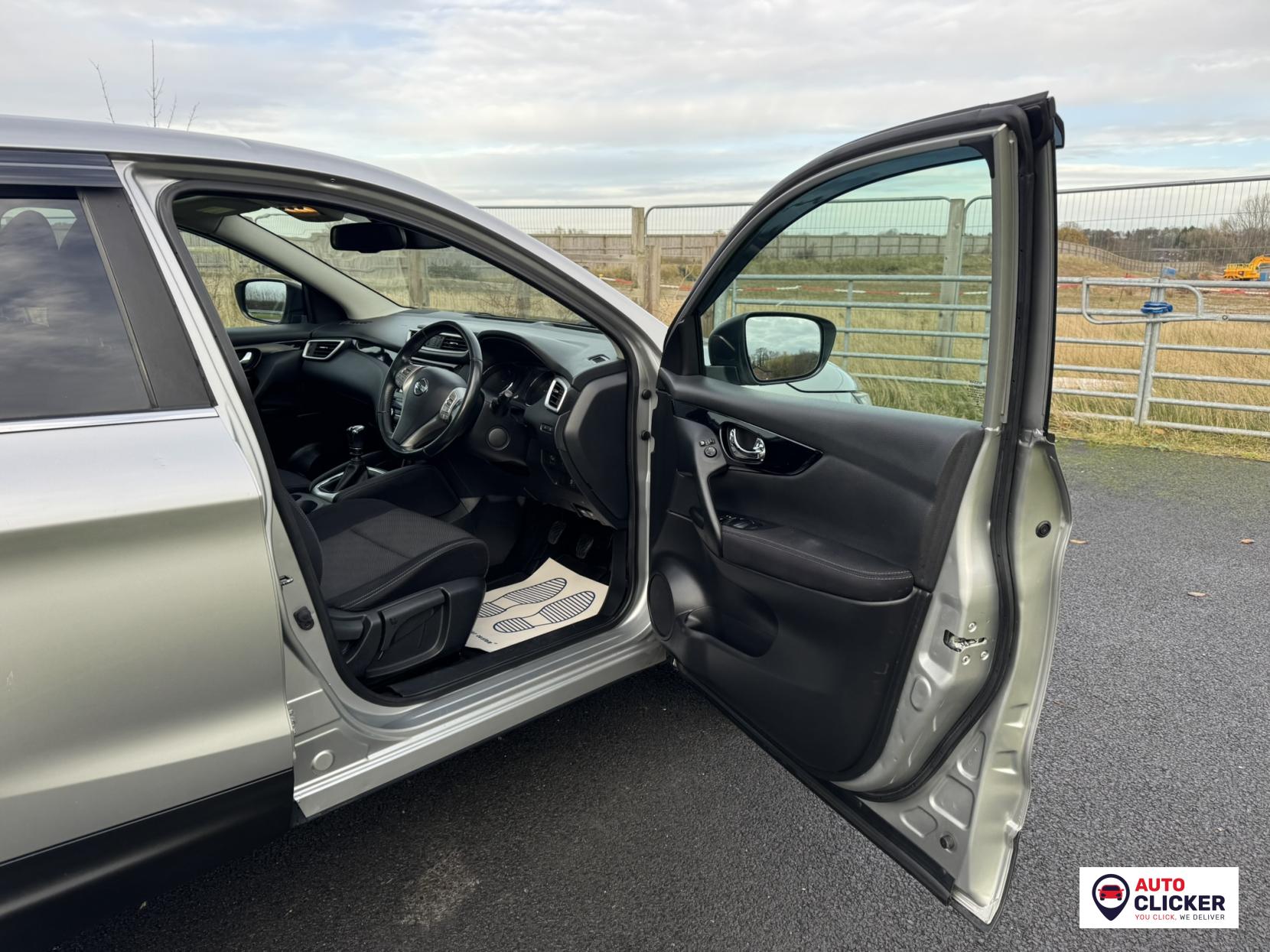 Nissan Qashqai 1.5 dCi Acenta Premium SUV 5dr Diesel Manual 2WD Euro 5 (s/s) (110 ps)