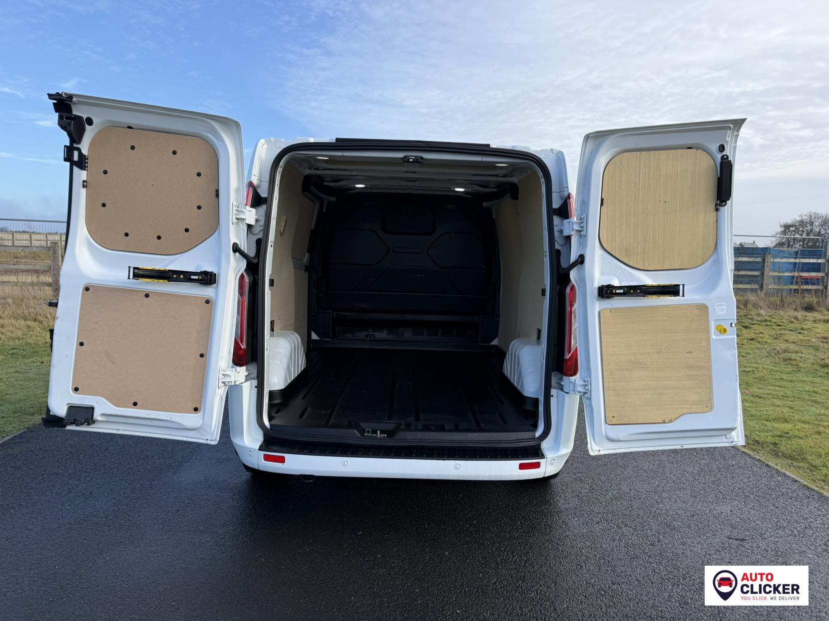 Ford Transit Custom 2.0 300 EcoBlue Limited Panel Van 5dr Diesel Manual L1 H1 Euro 6 (s/s) (130 ps)