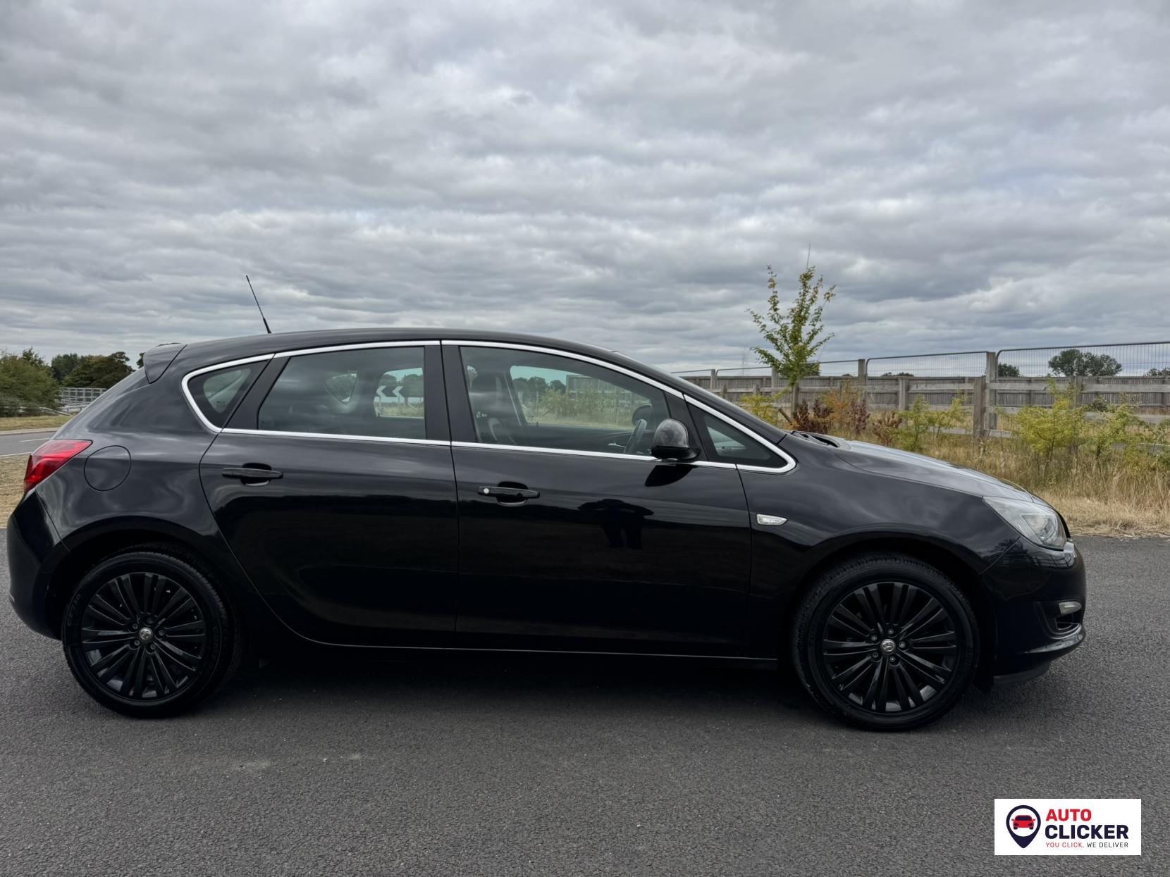 Vauxhall Astra 1.4i Excite Hatchback 5dr Petrol Manual Euro 6 (100 ps)