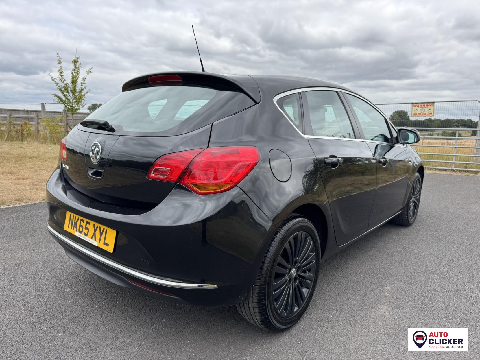 Vauxhall Astra 1.4i Excite Hatchback 5dr Petrol Manual Euro 6 (100 ps)