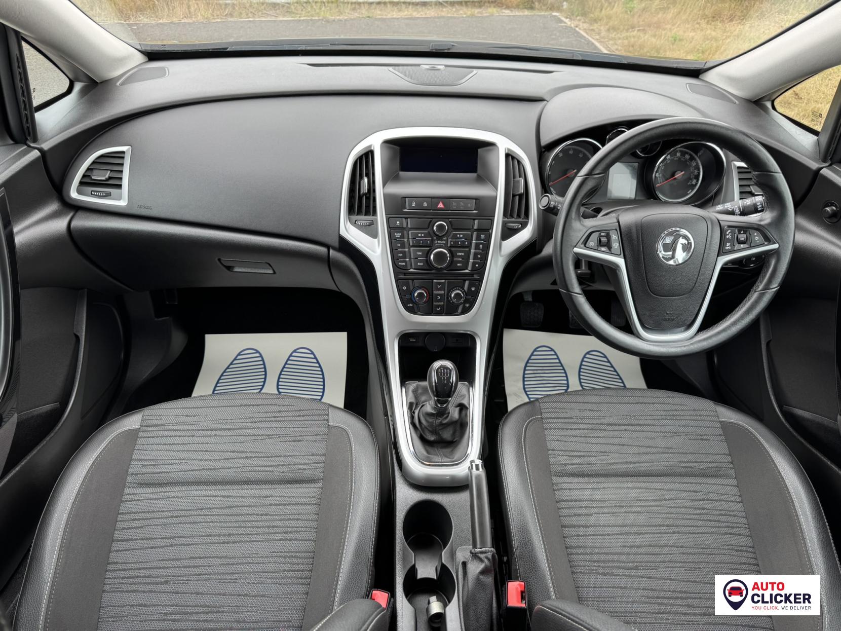 Vauxhall Astra 1.4i Excite Hatchback 5dr Petrol Manual Euro 6 (100 ps)