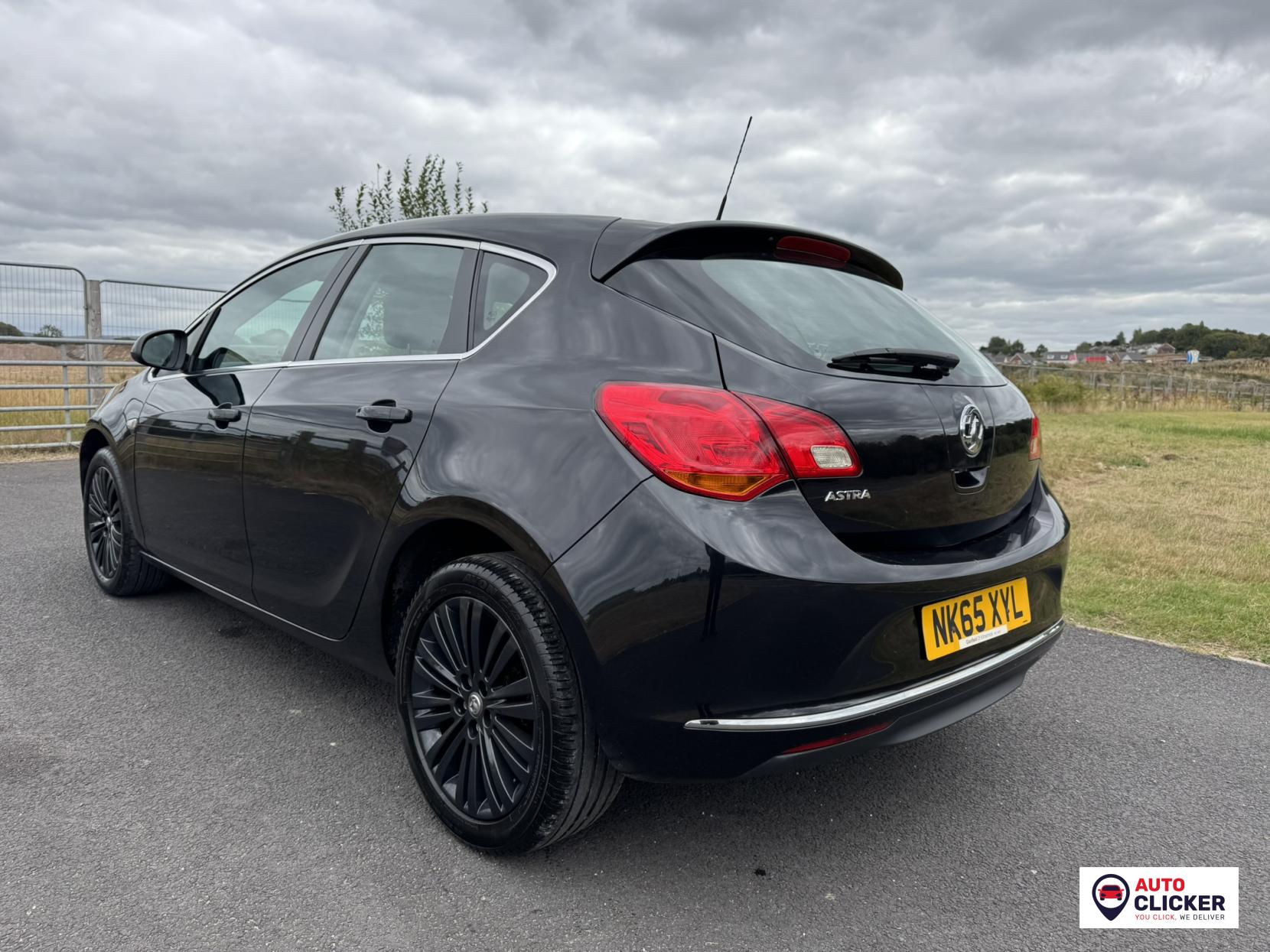 Vauxhall Astra 1.4i Excite Hatchback 5dr Petrol Manual Euro 6 (100 ps)