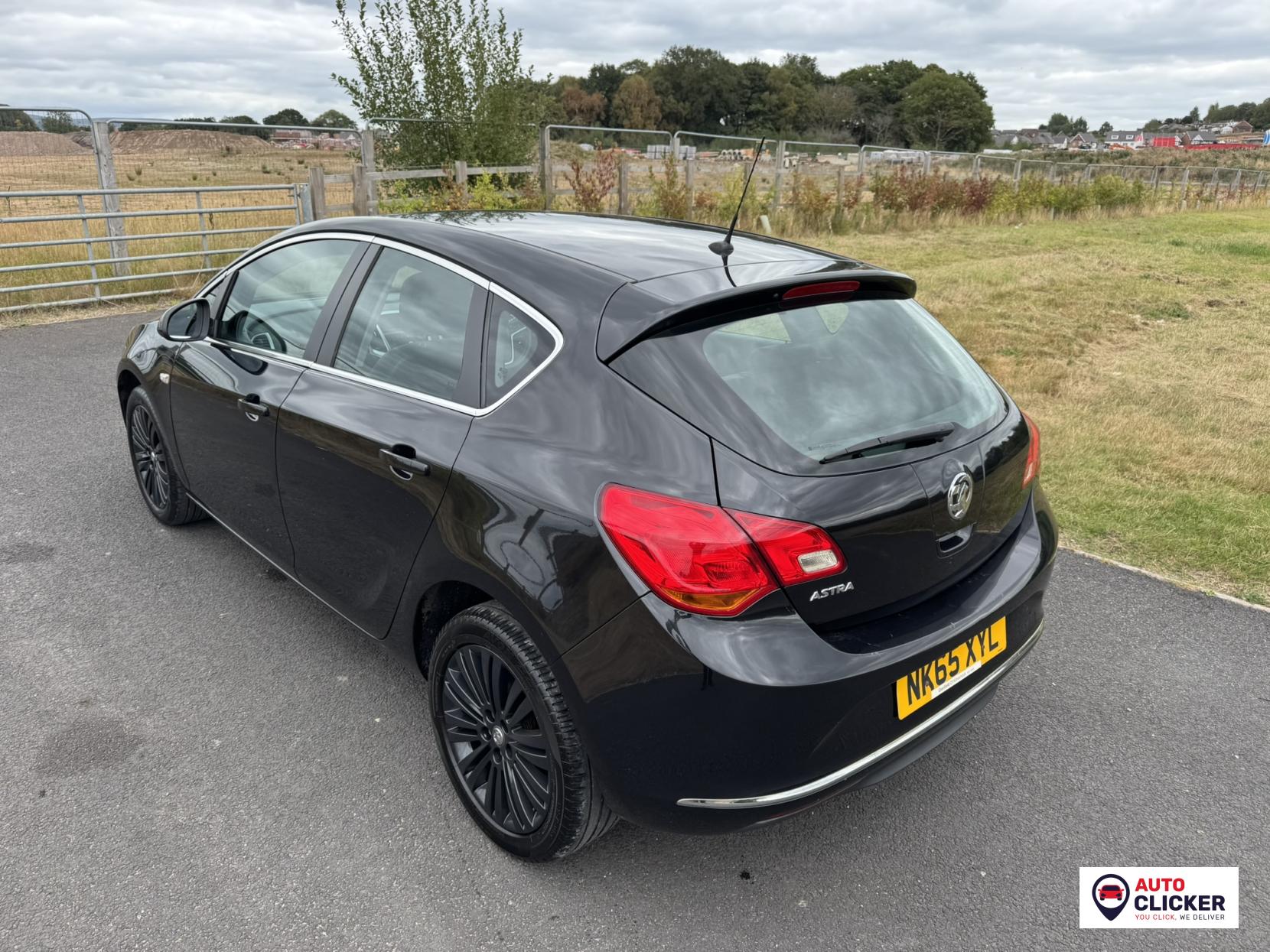 Vauxhall Astra 1.4i Excite Hatchback 5dr Petrol Manual Euro 6 (100 ps)