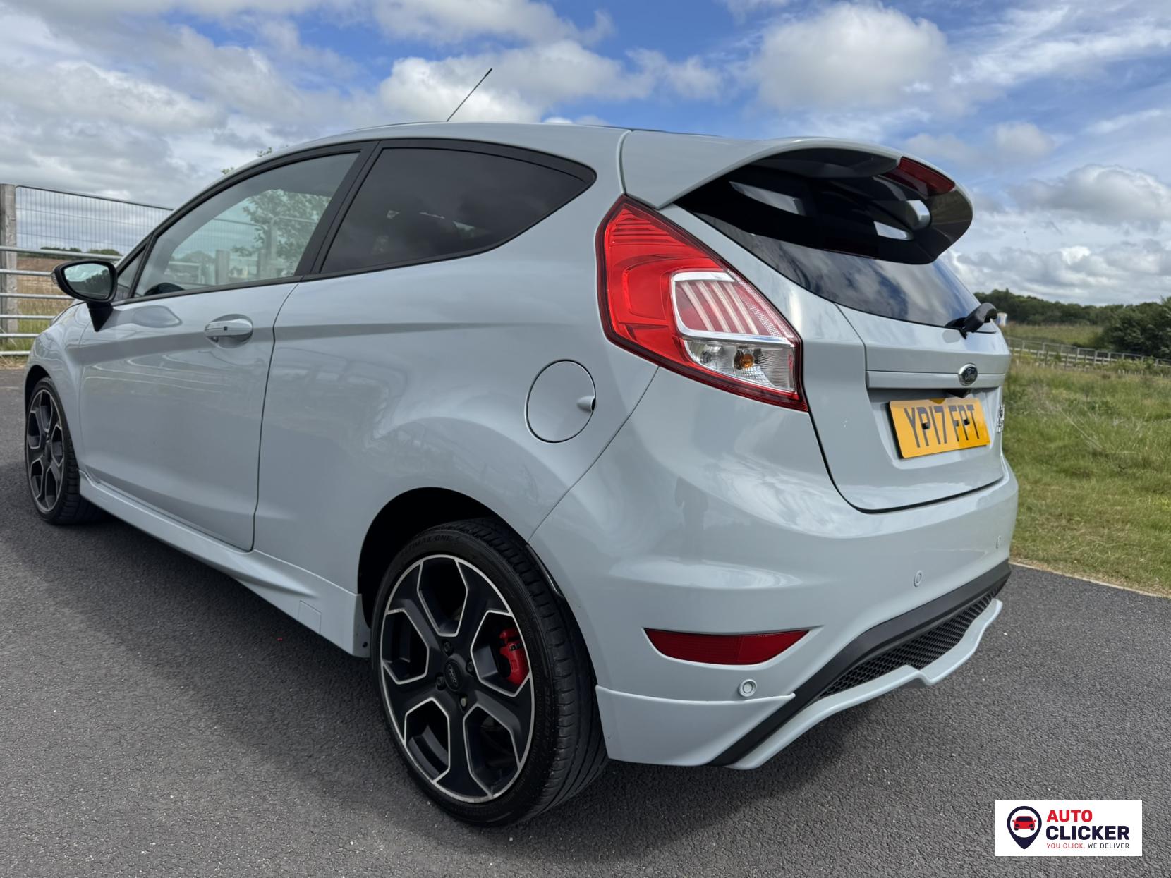 Ford Fiesta 1.6T EcoBoost ST-200 Hatchback 3dr Petrol Manual Euro 6 (200 ps)