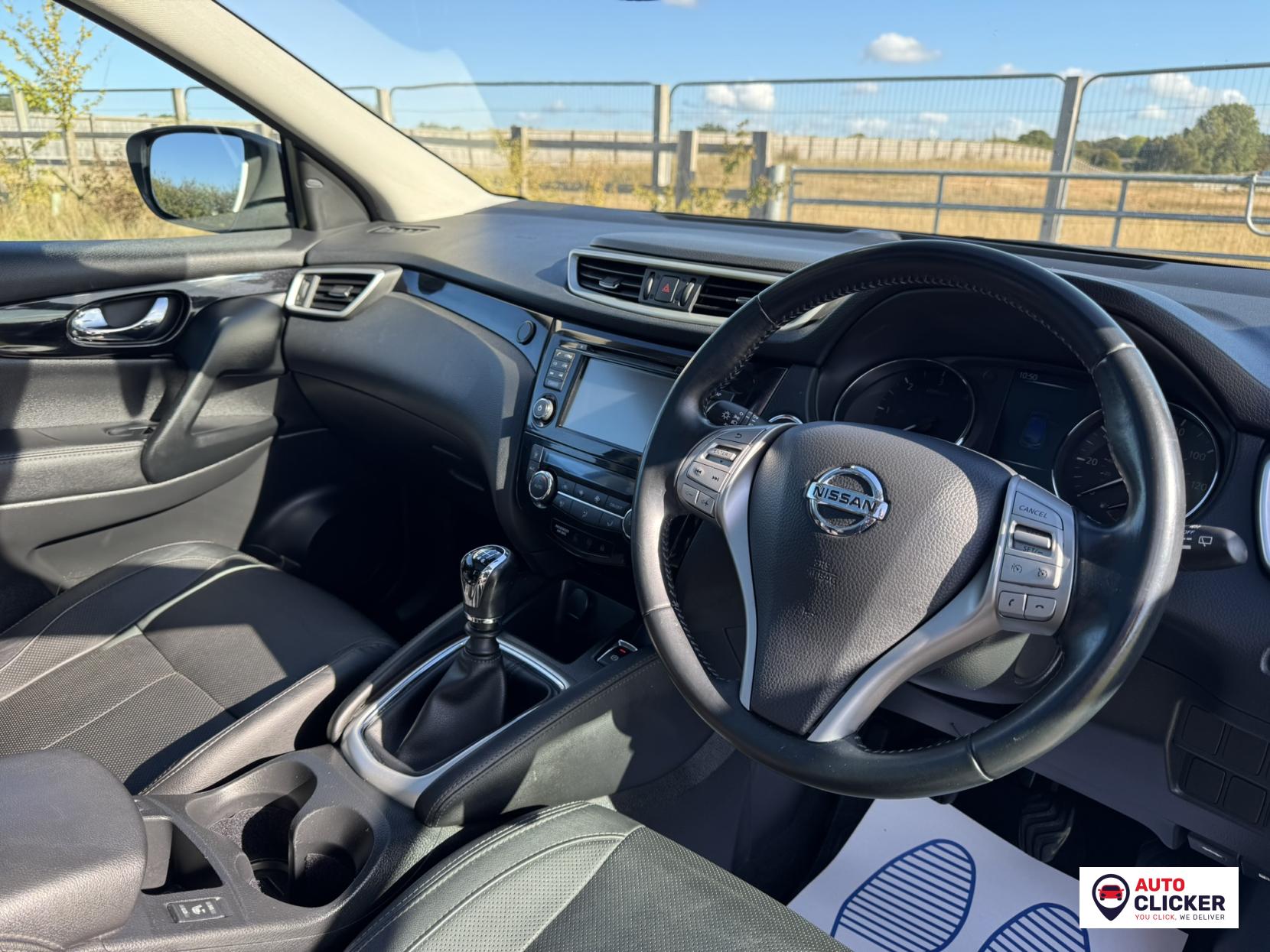 Nissan Qashqai 1.6 dCi Tekna SUV 5dr Diesel Manual 2WD Euro 5 (s/s) (130 ps)