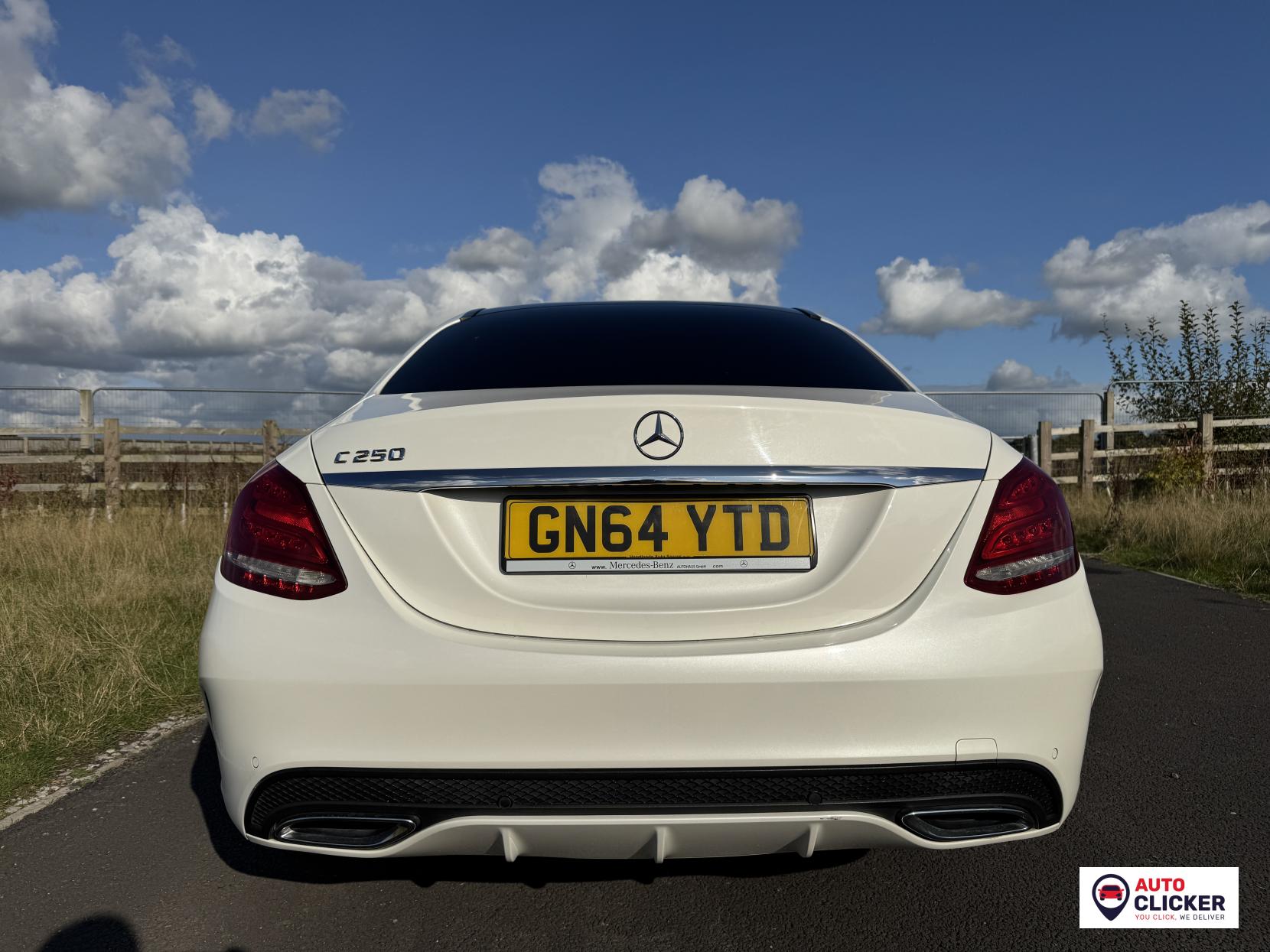 Mercedes-Benz C Class 2.1 C250 BlueTEC AMG Line Saloon 4dr Diesel G-Tronic+ Euro 6 (s/s) (204 ps)