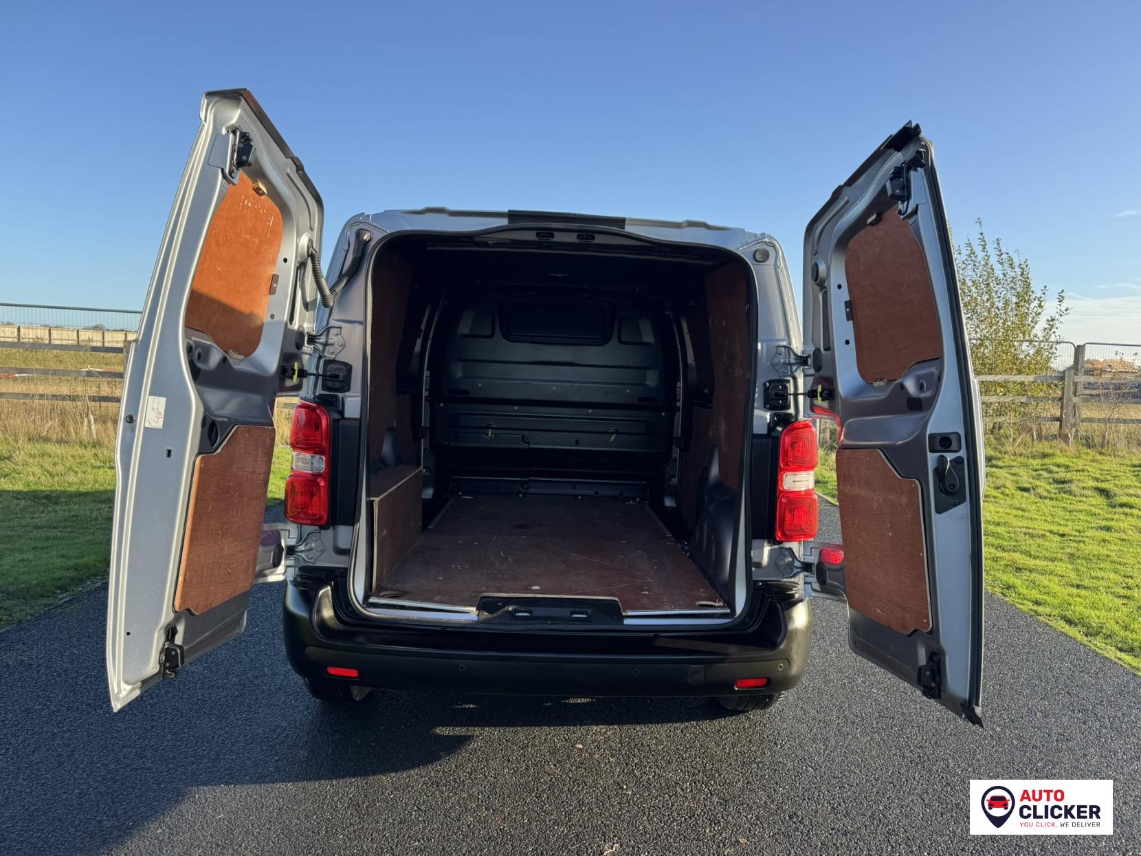 Peugeot Expert 1.5 BlueHDi 1000 Professional Standard Panel Van 6dr Diesel Manual MWB Euro 6 (s/s) (100 bhp)