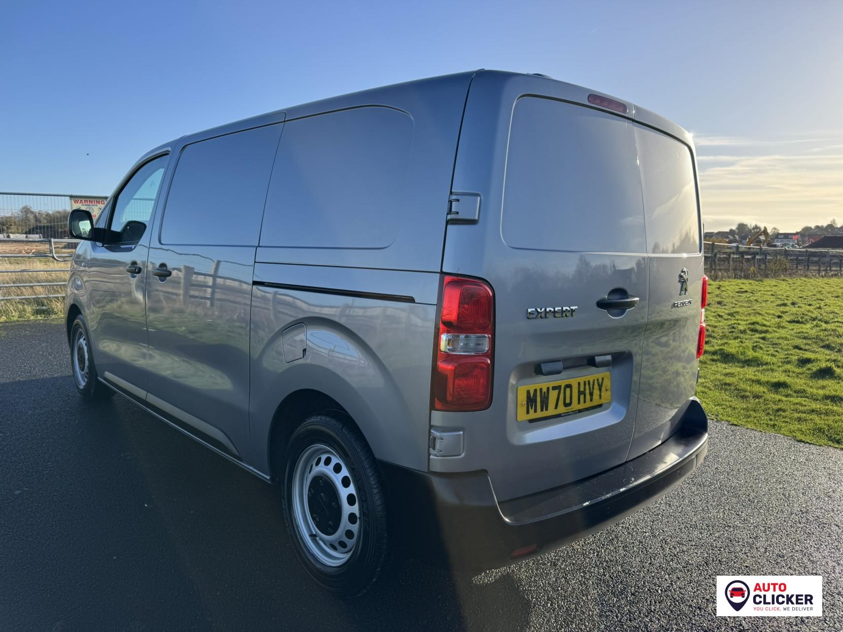 Peugeot Expert 1.5 BlueHDi 1000 Professional Standard Panel Van 6dr Diesel Manual MWB Euro 6 (s/s) (100 bhp)